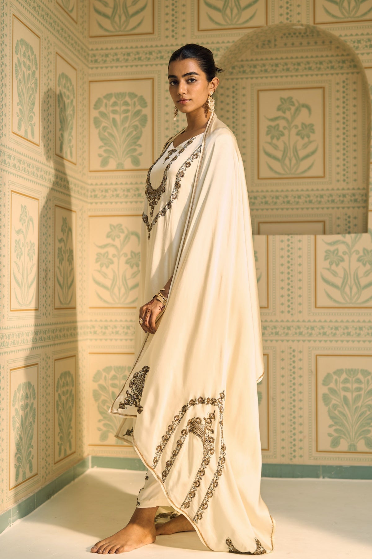 White Anya Dupatta