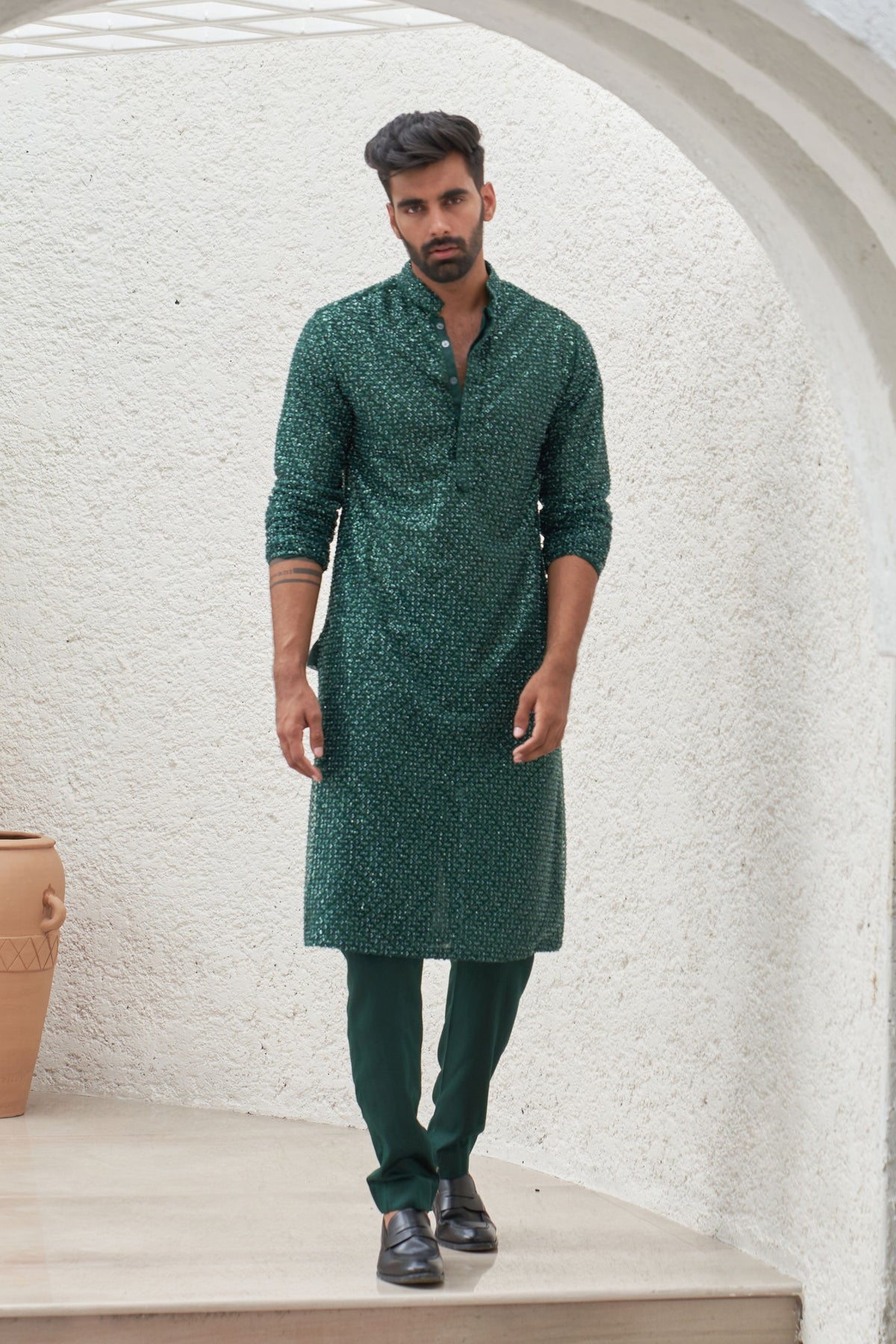 Embroidered Kurta Set With Pants