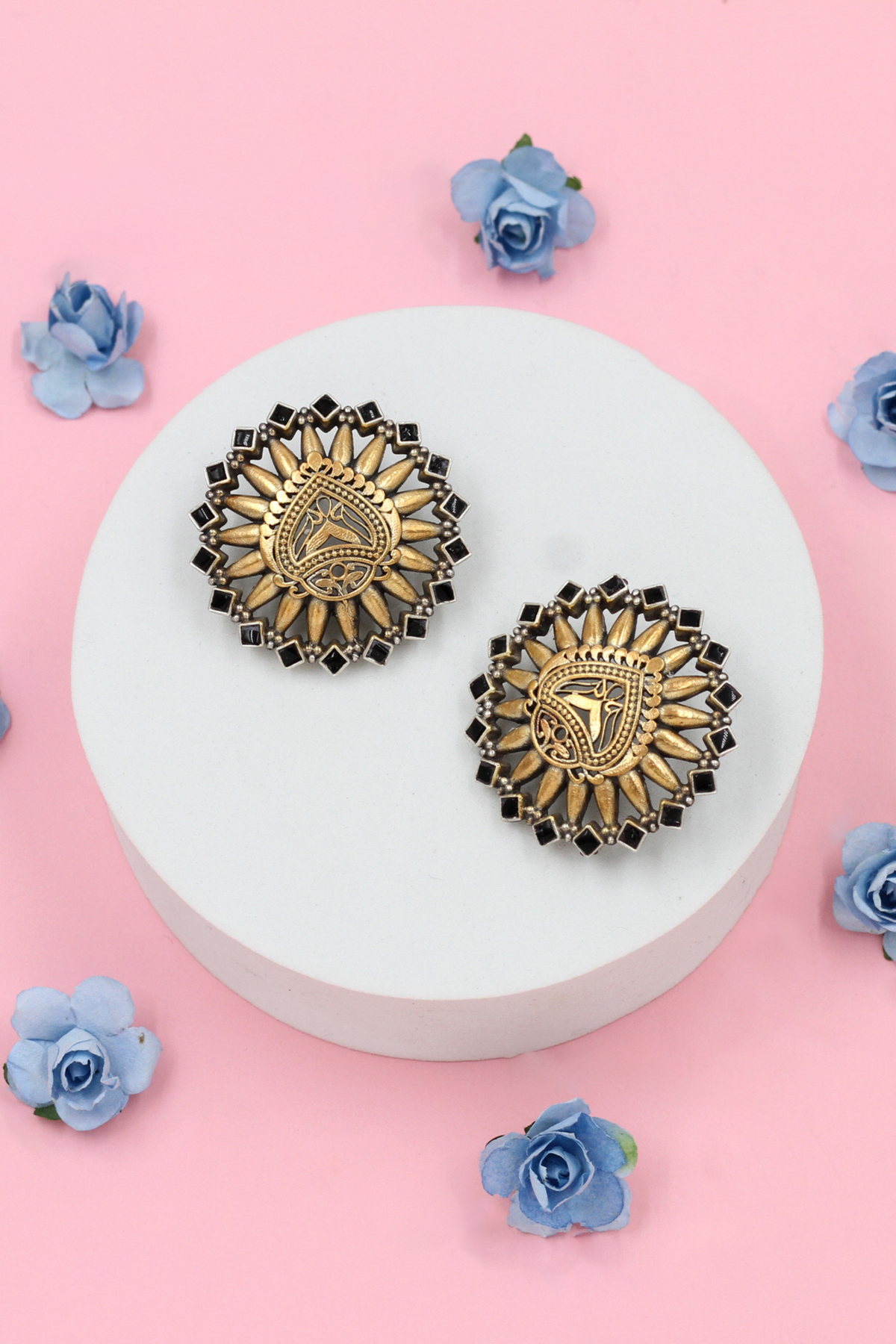 Sculpted Radiance Round Studs