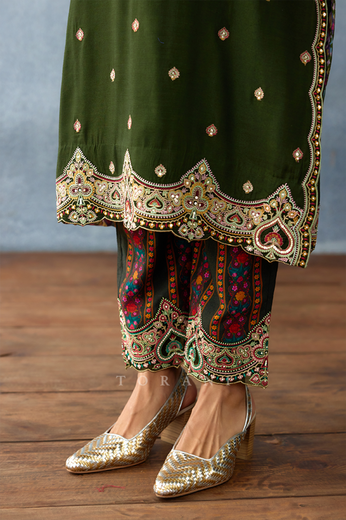 Dil Shaad Urvi Kurta Set