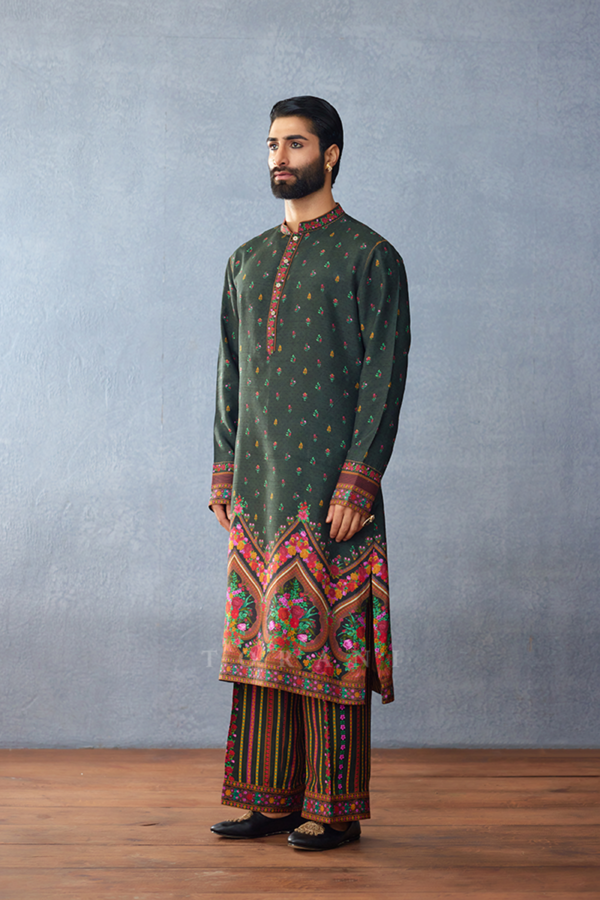 Dil Shaad Azar Kurta Set