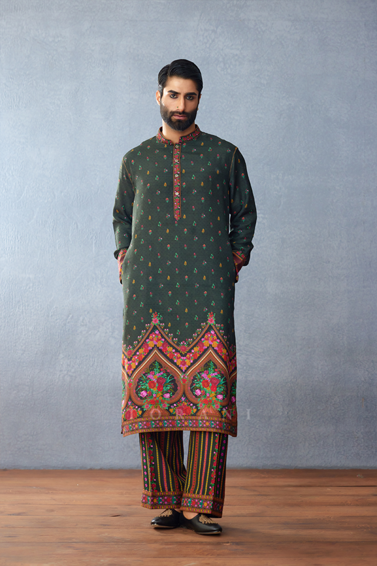 Dil Shaad Azar Kurta Set