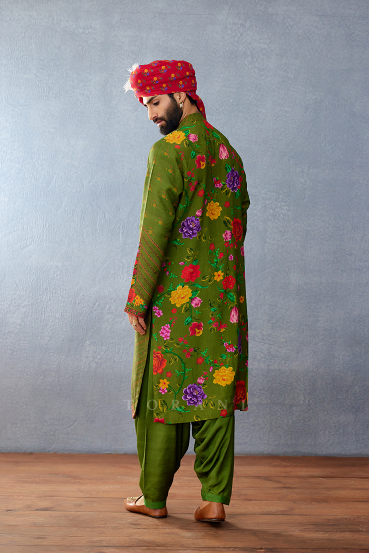 Dil Saaz Farid Kurta Set