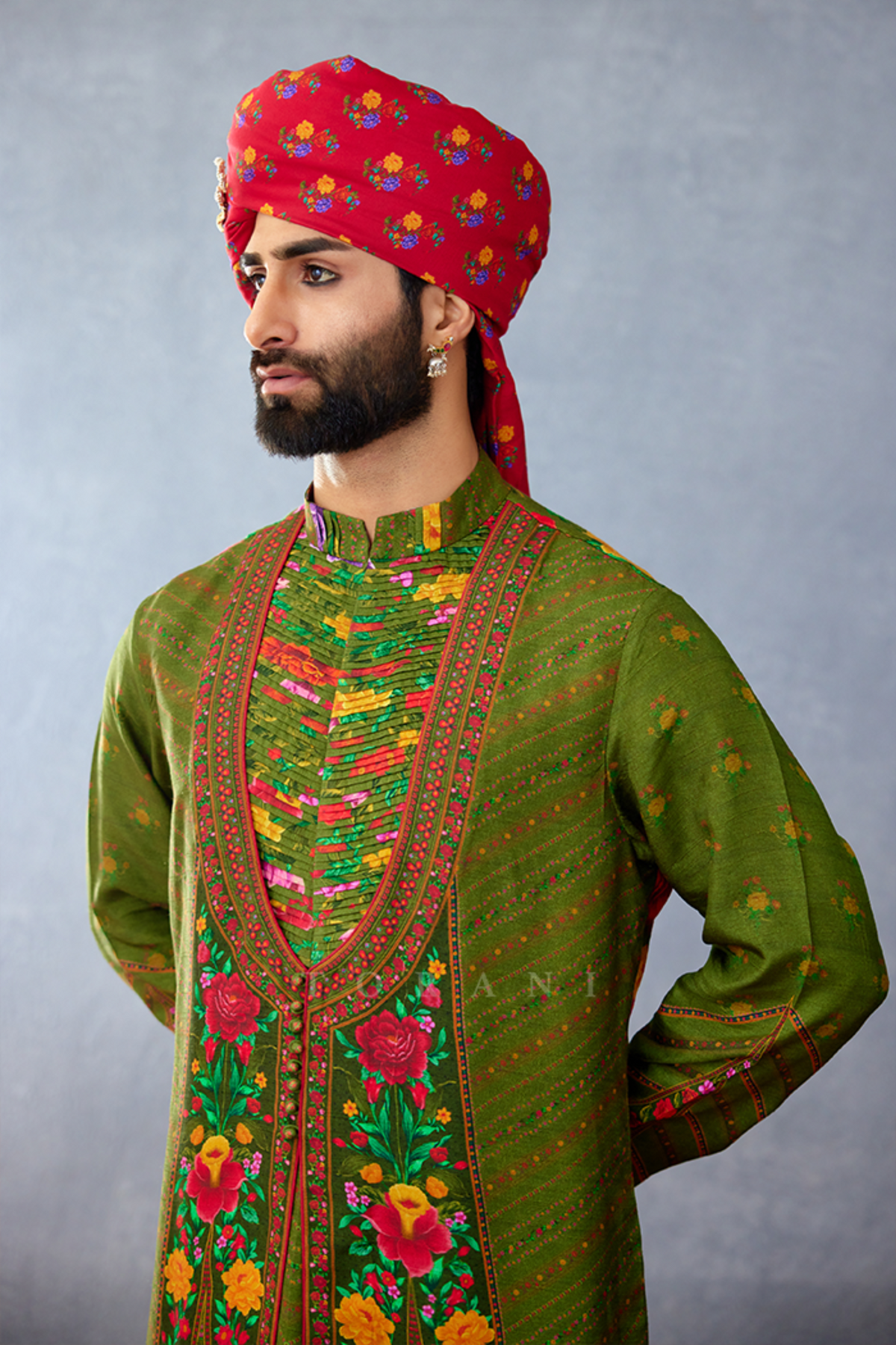 Dil Saaz Farid Kurta Set