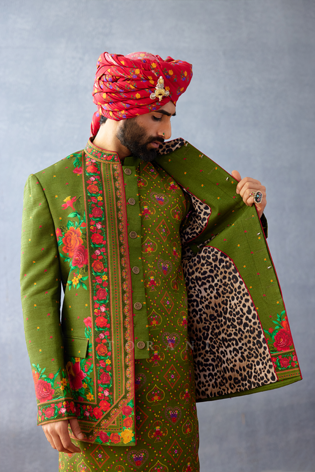 Dil Saaz Navez Jacket set