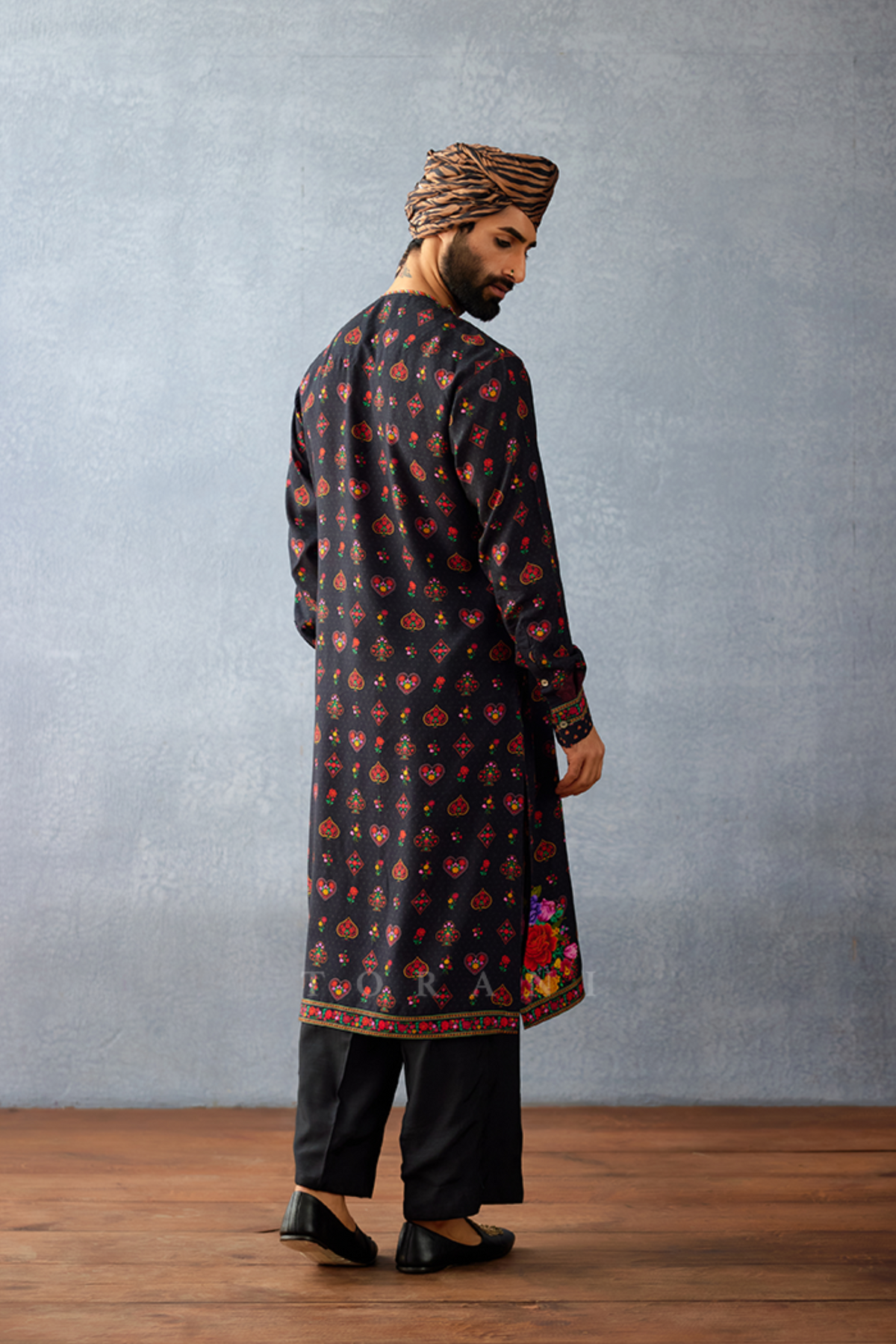 Dil Shaad Marwan Kurta Set