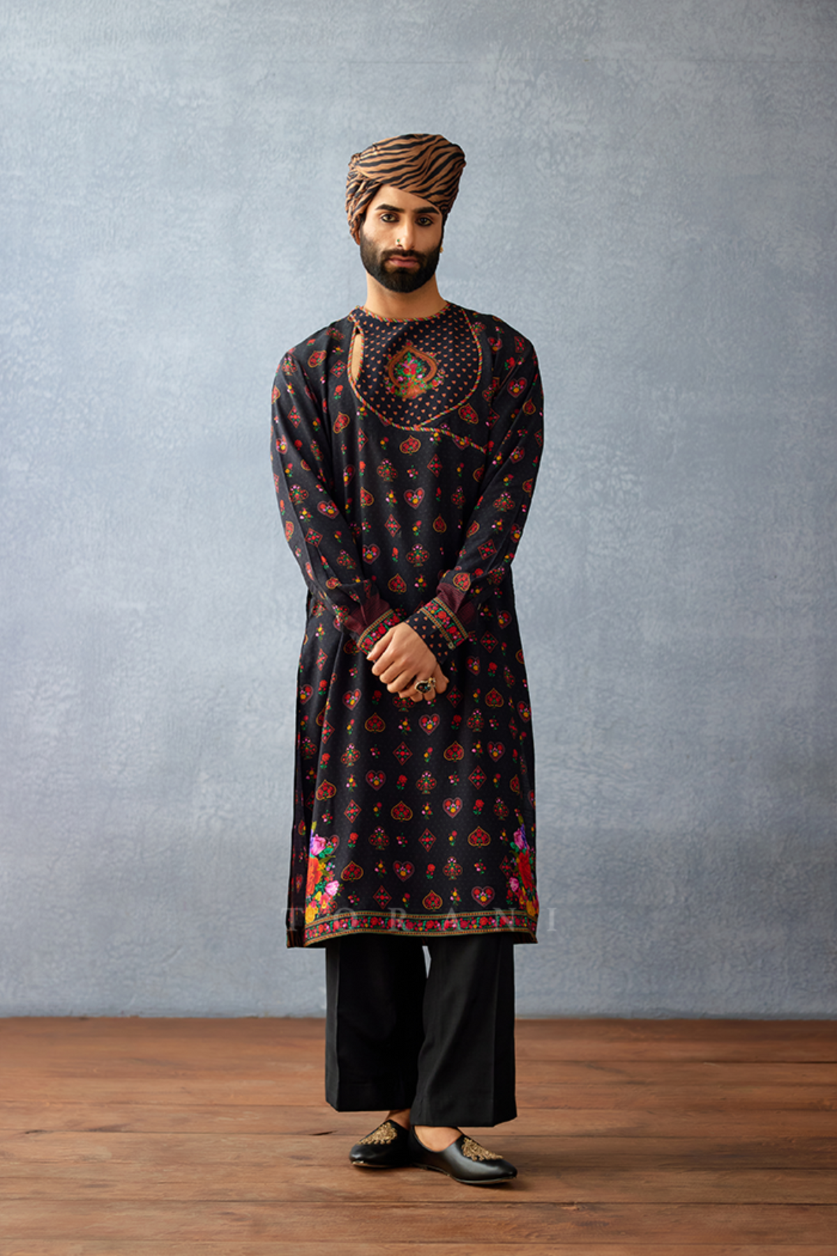 Dil Shaad Marwan Kurta Set