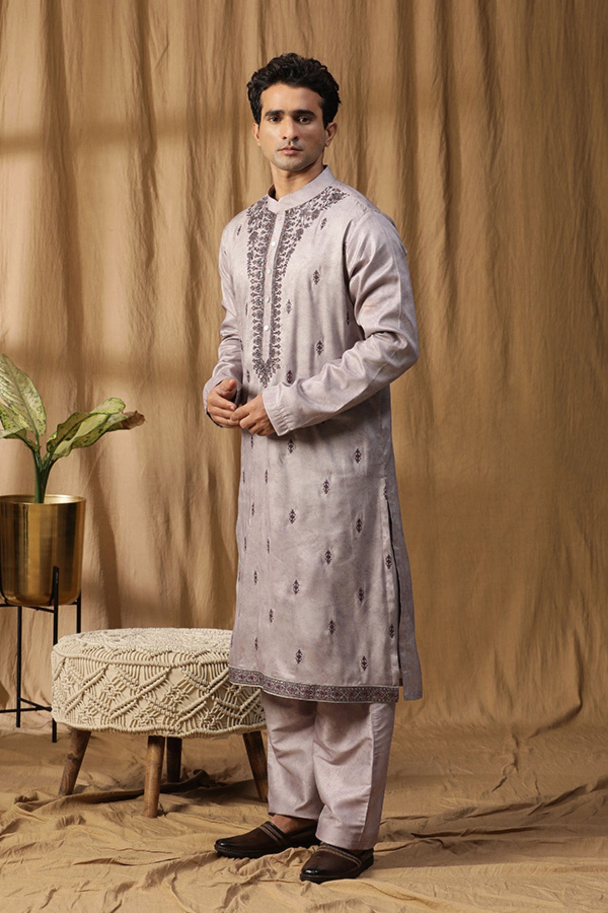 Mauve Rooh Embroidery Kurta Set