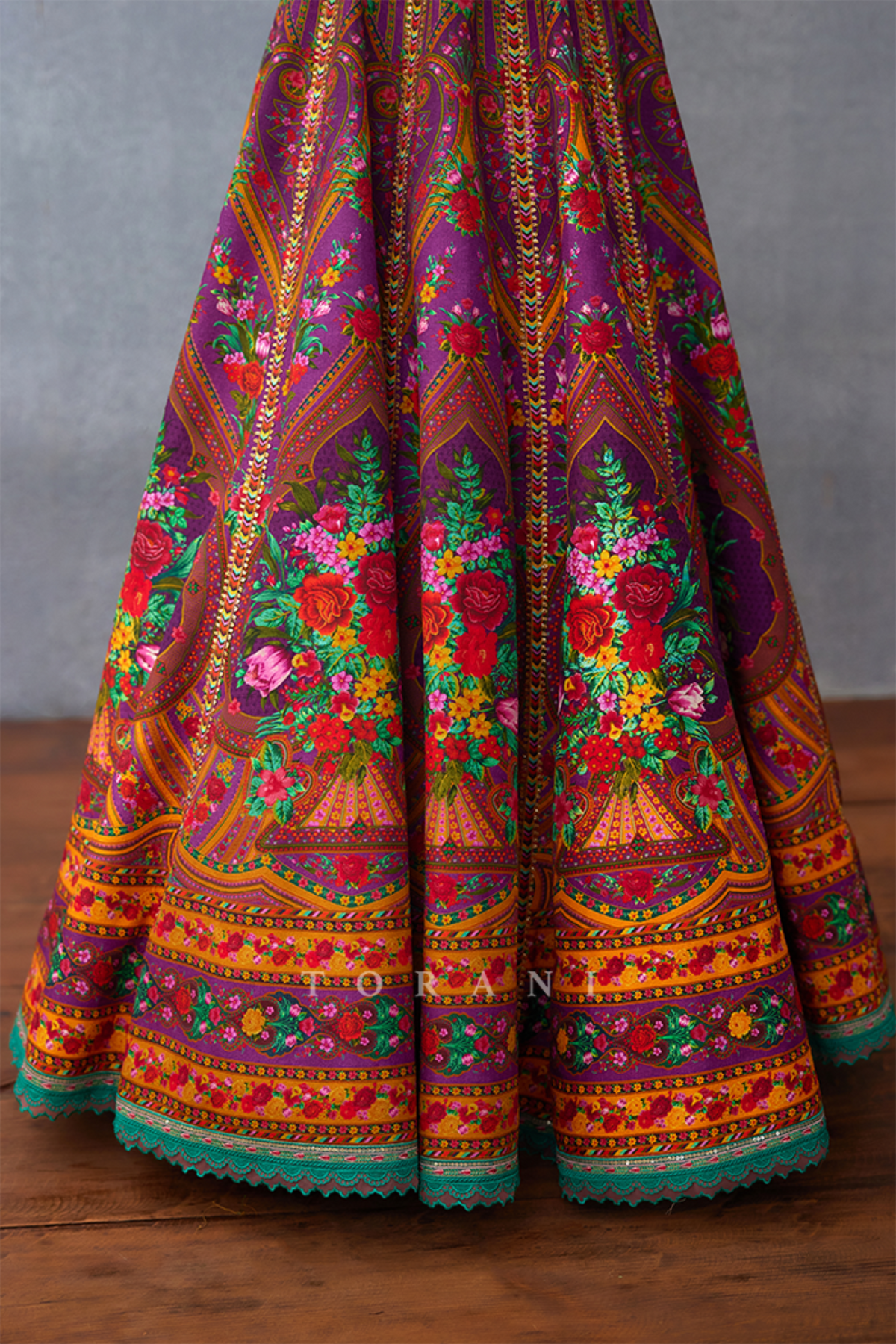 Dil Kusha Zaiba Anarkali Set