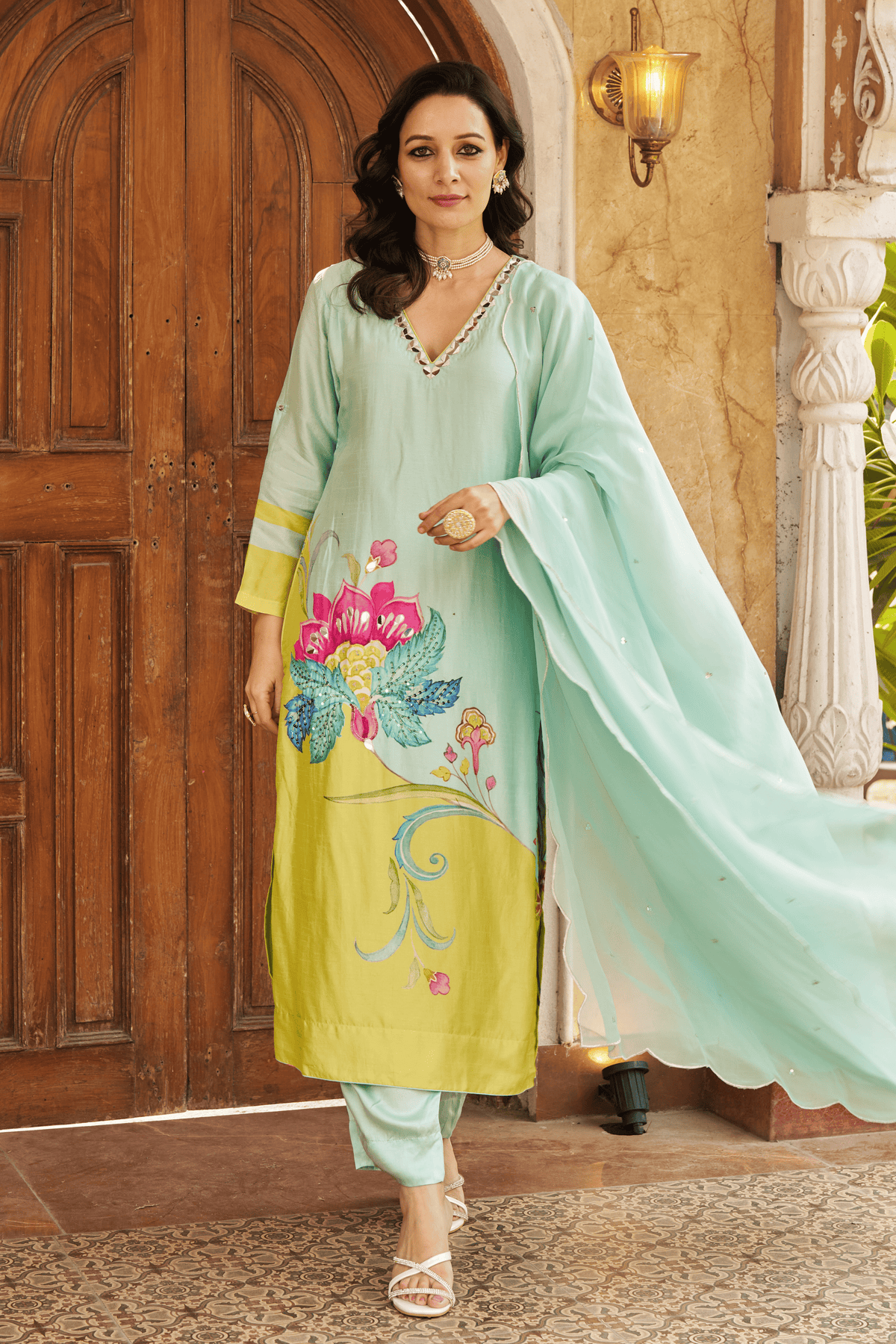 Nayaab Aqua Kurta Set