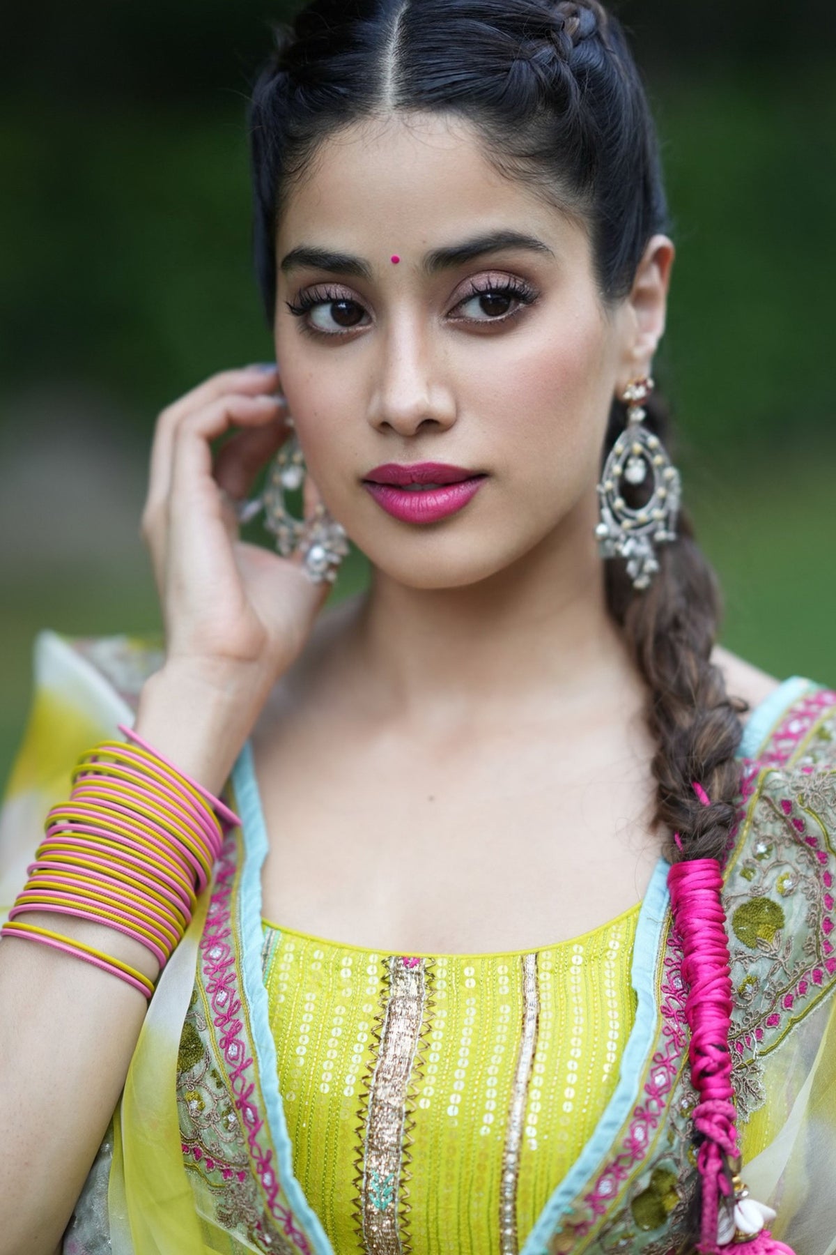 Janhvi Kapoor in Rajiramniq