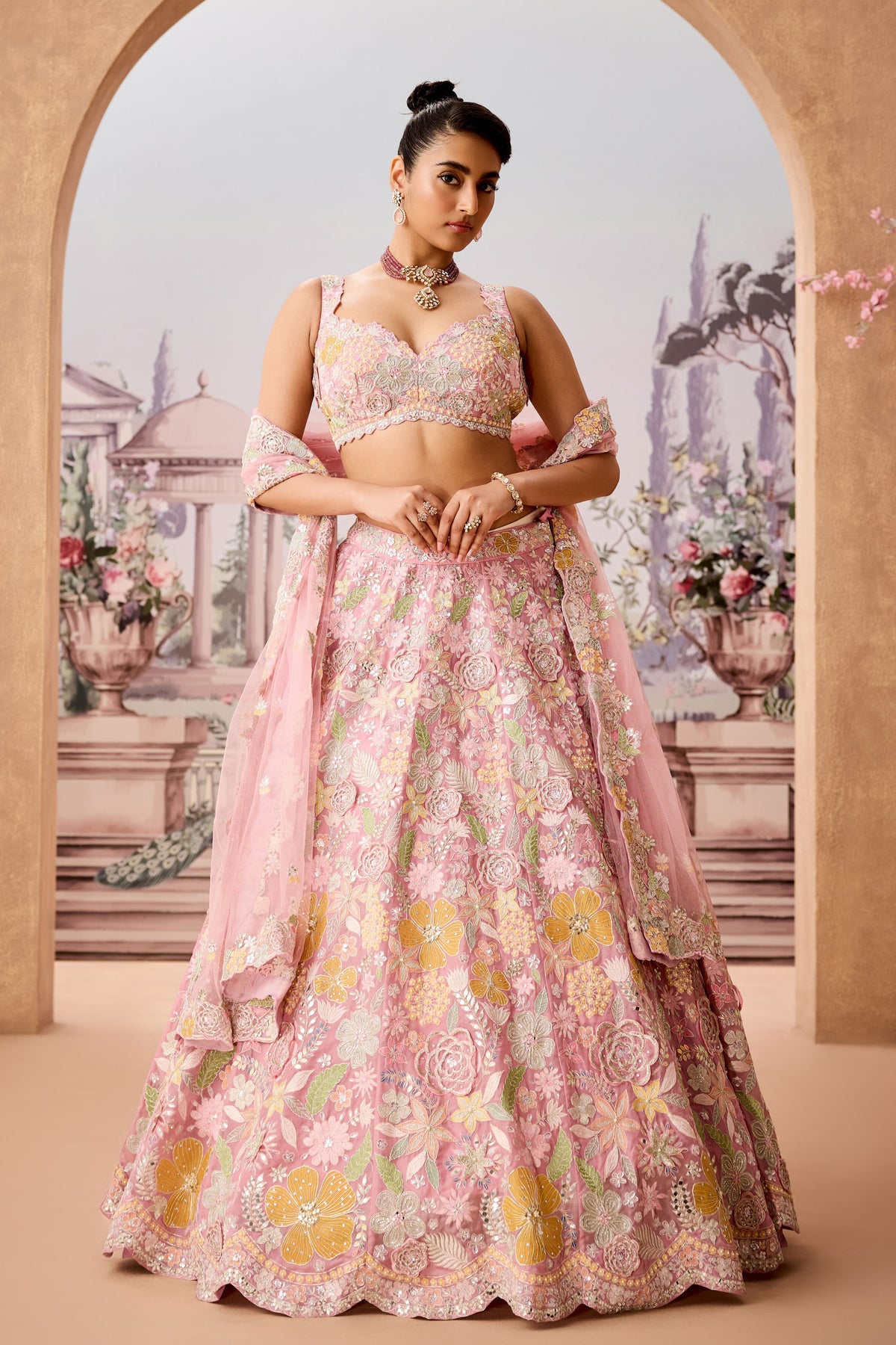 Ysn Applq Lehenga Set