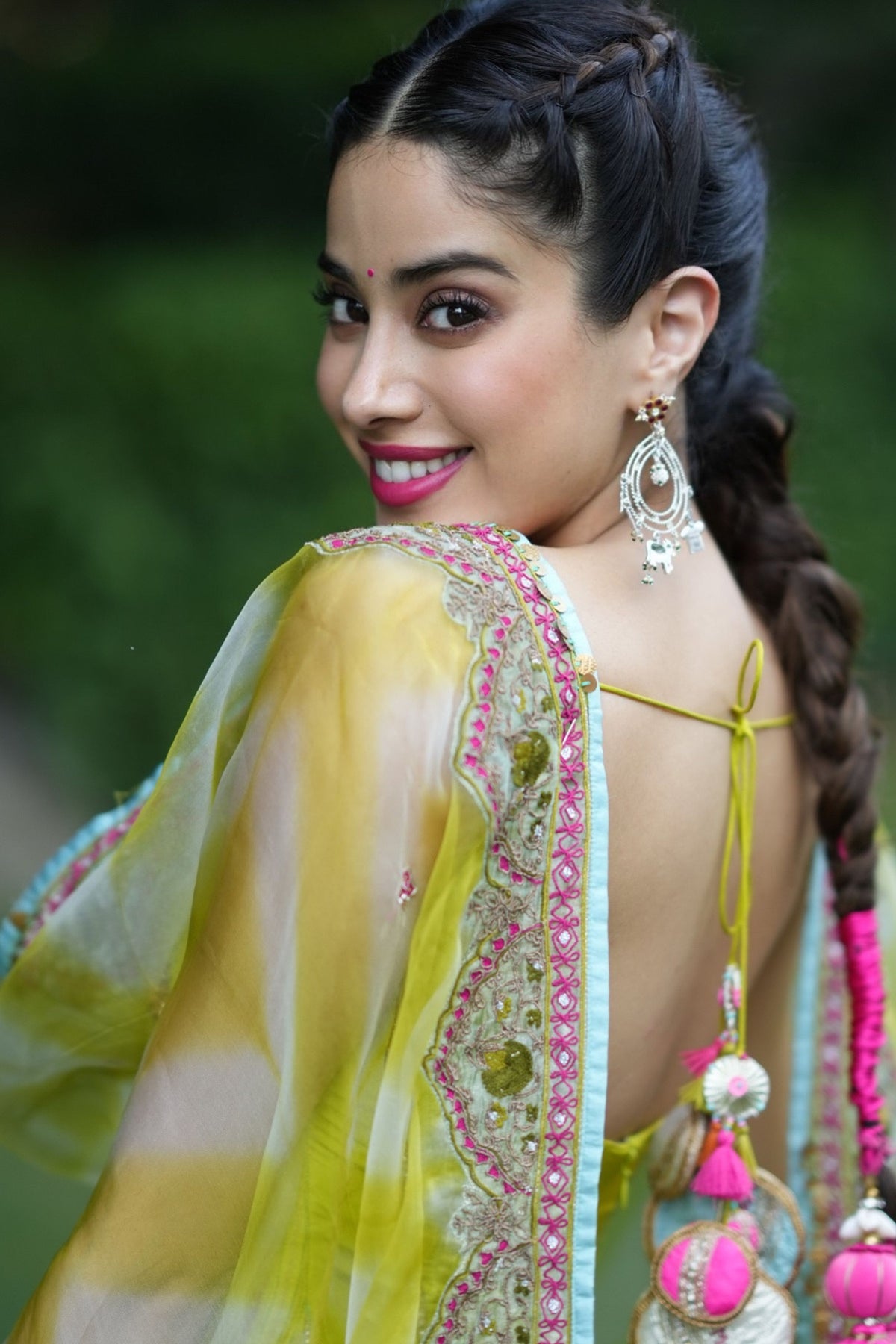 Janhvi Kapoor in Rajiramniq