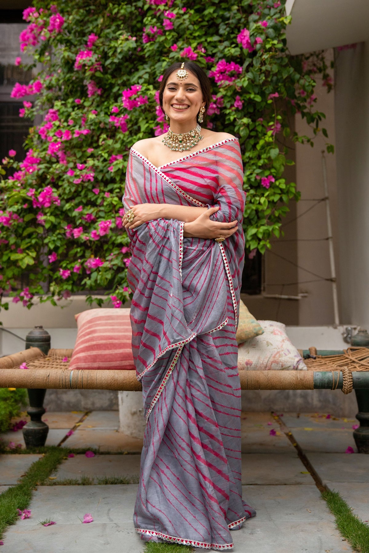 Grey-Red Lahariya Saree Set