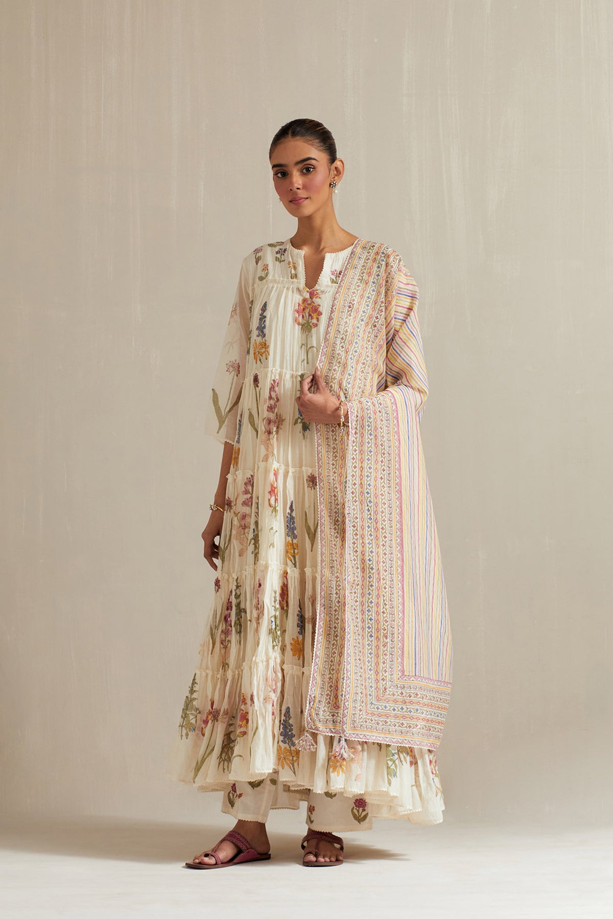 Off white multi-tiered kurta set