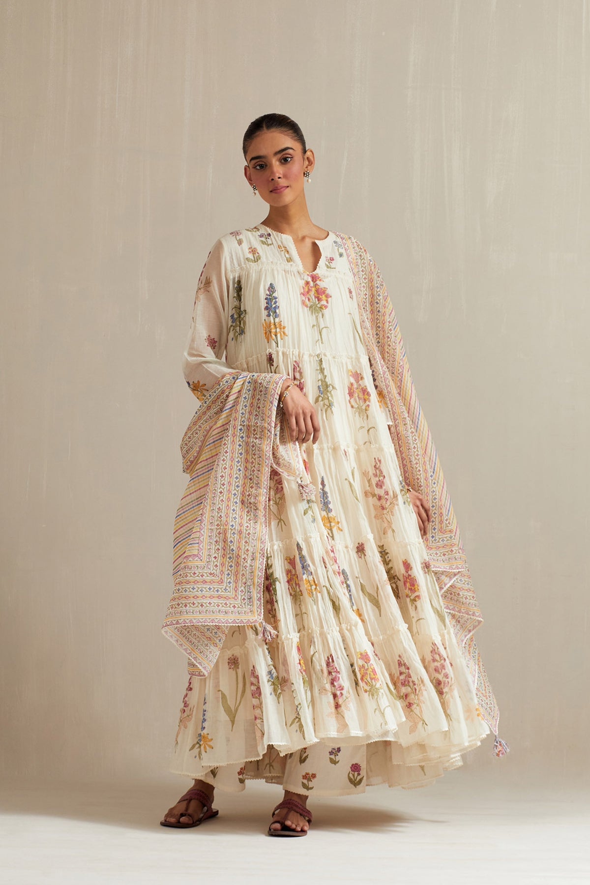 Off white multi-tiered kurta set