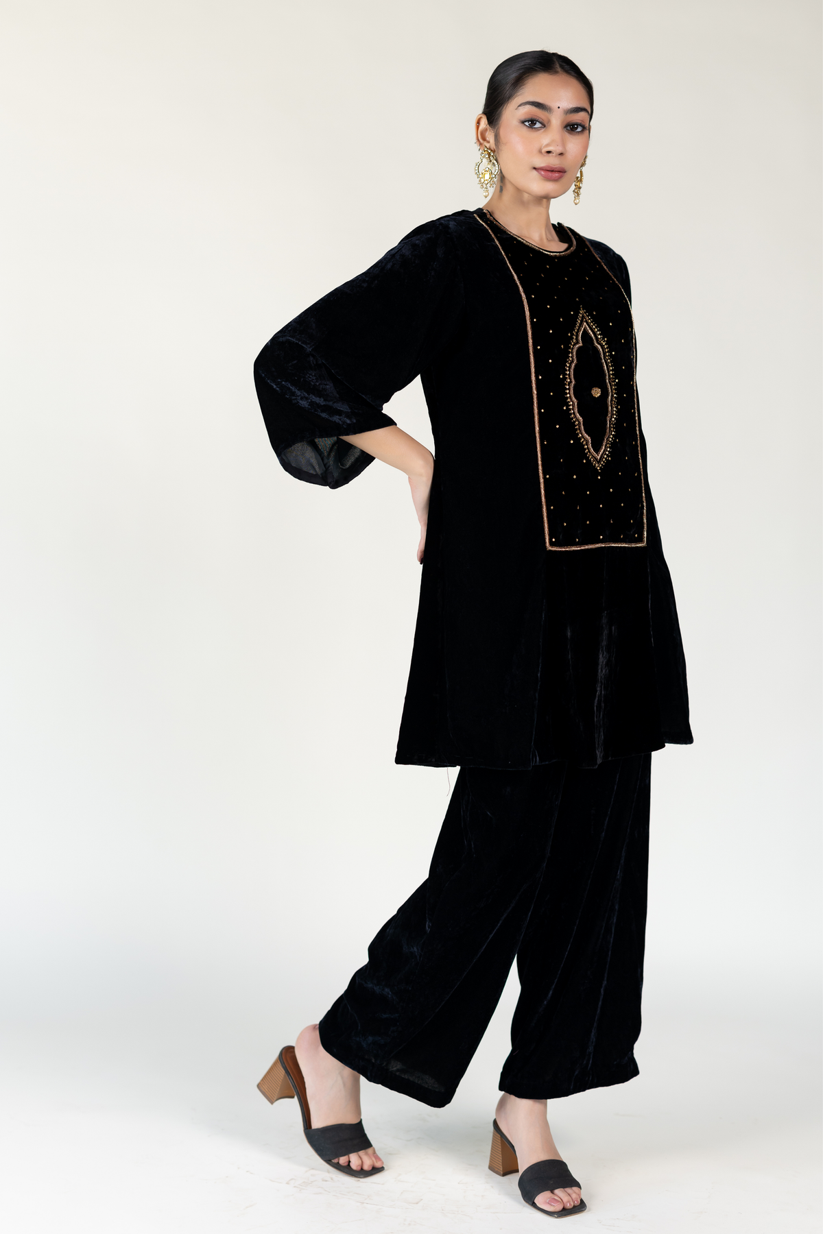 Black Naaz Tunic Set