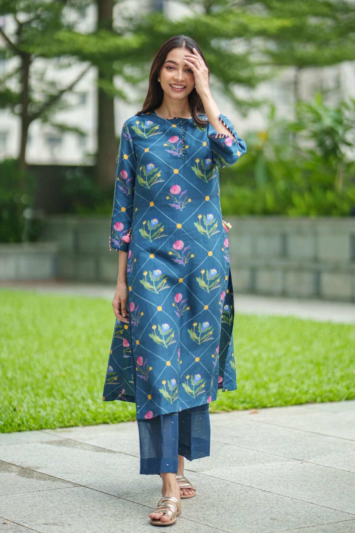 Daisy Kurta With Pants