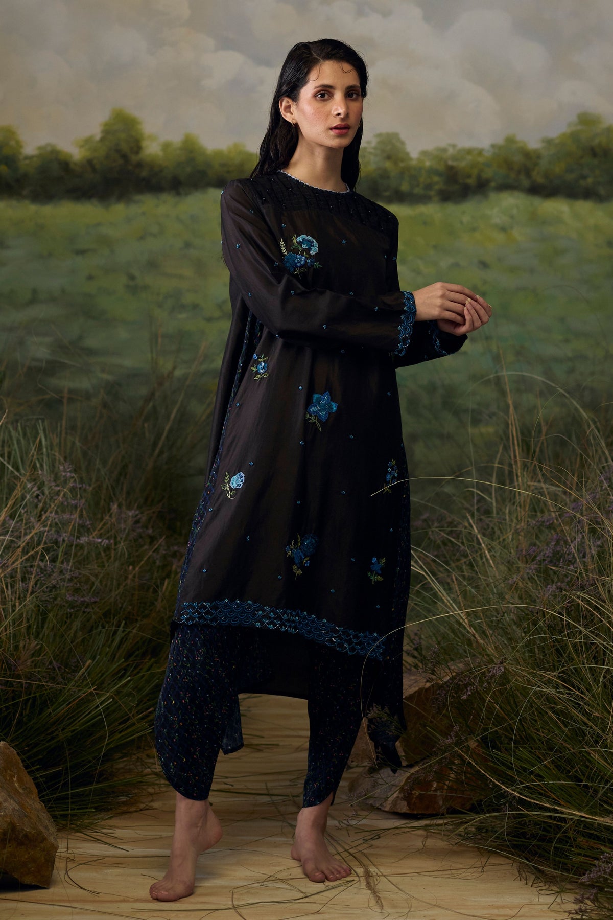 Onyx Embroidered Kurta