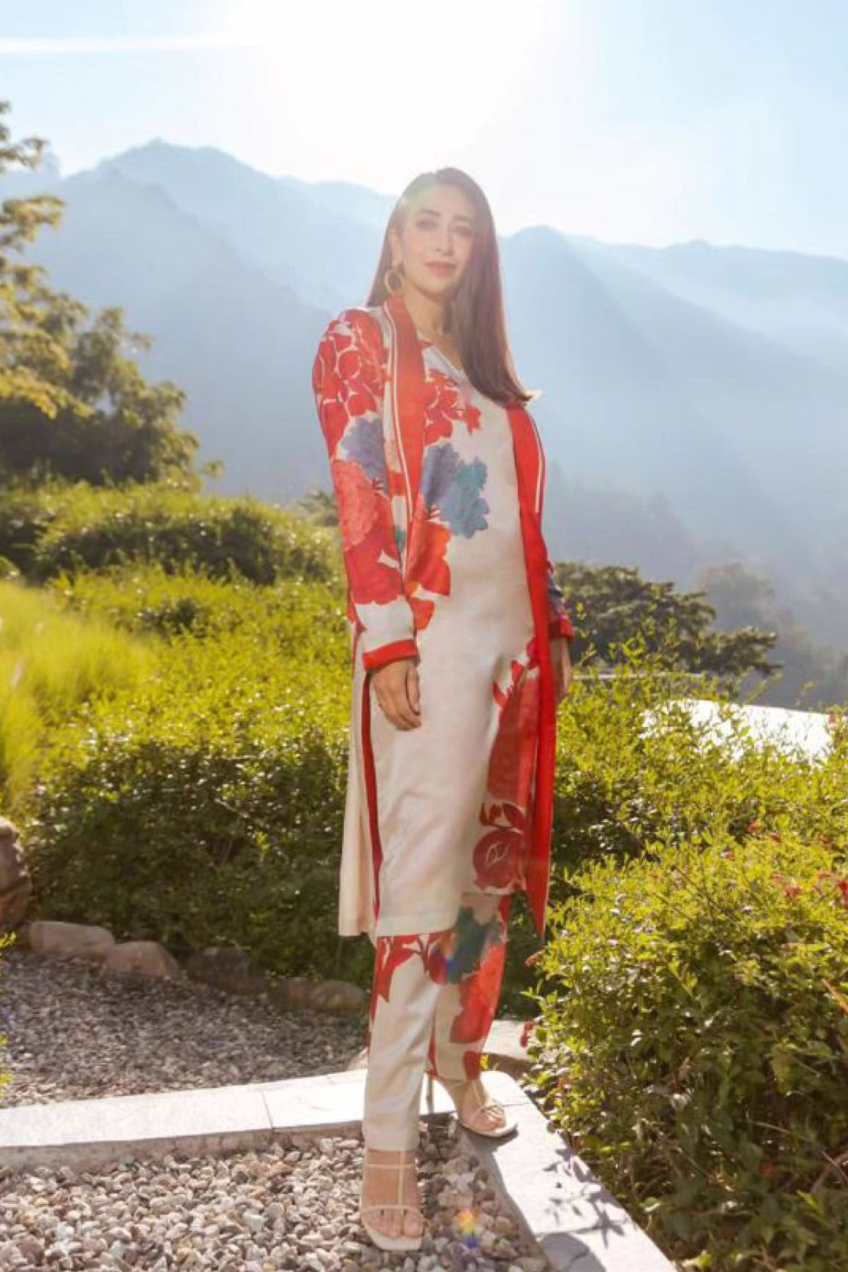 Karisma Kapoor in Kshitij Jalori