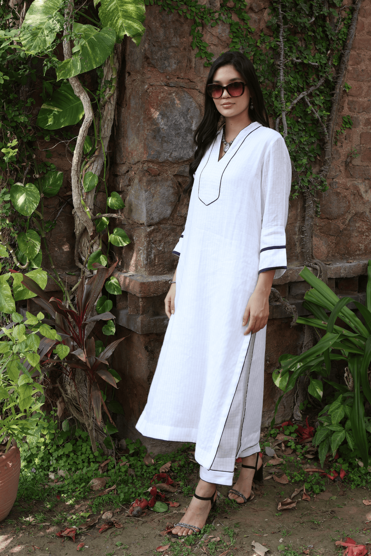 Metallic Stripes Kurta And Pant