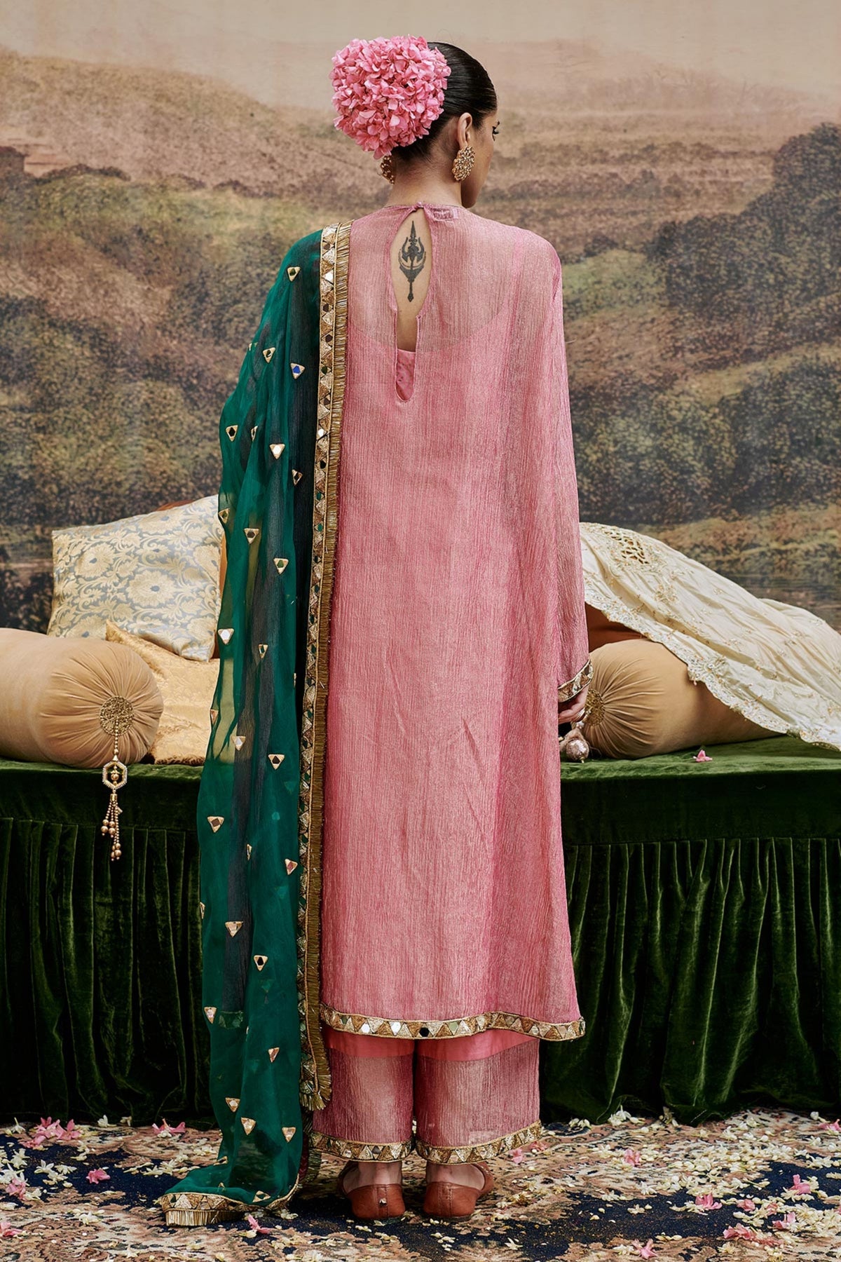 Padma Tabaan Kurta Set