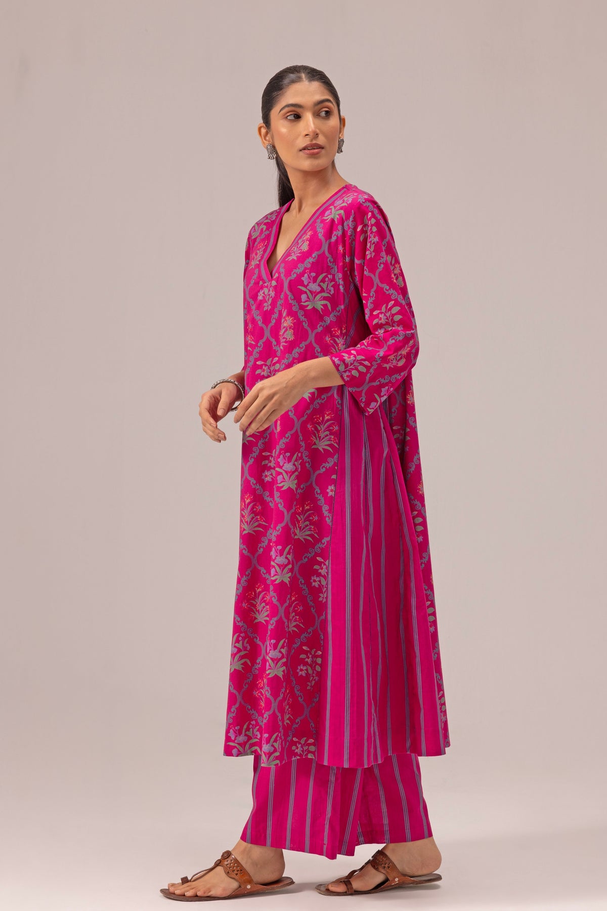 Jia Pink Kurta Set