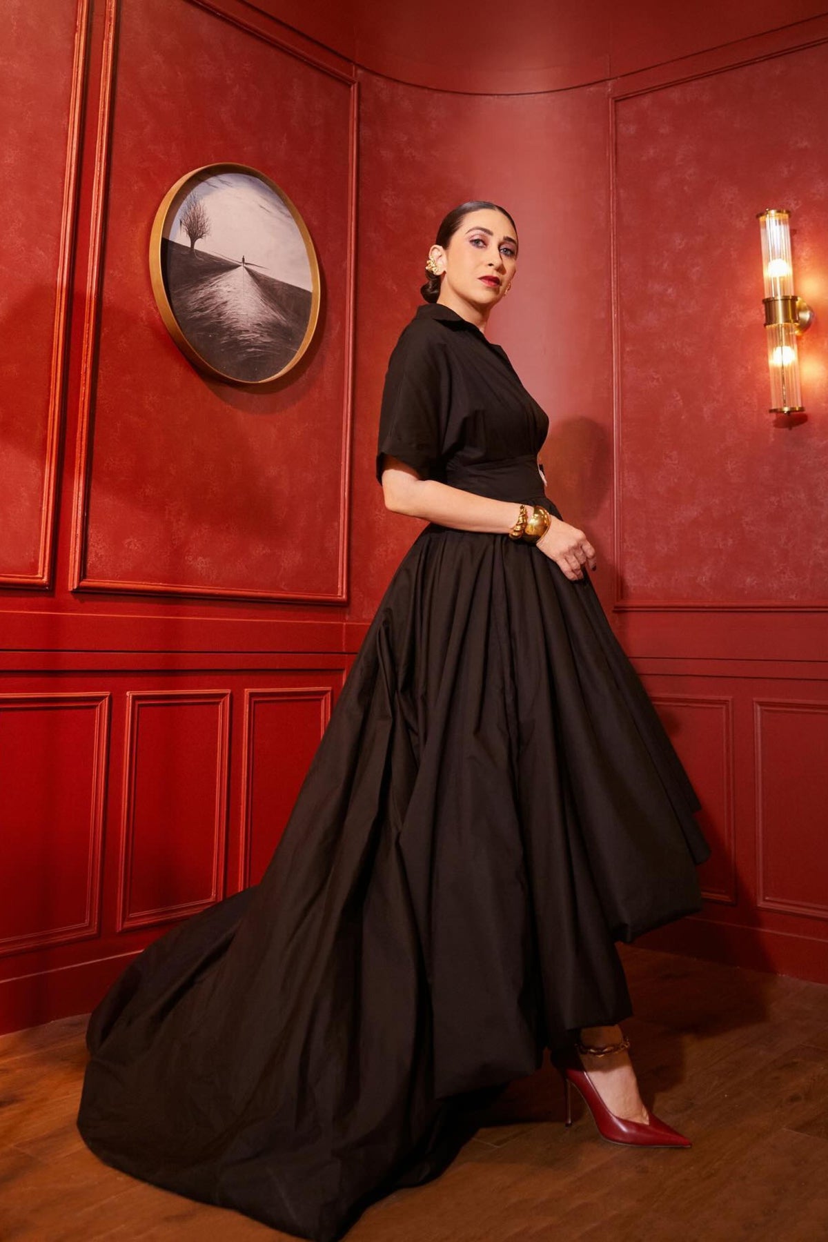 Karisma Kapoor in Gauri &amp; Nainika