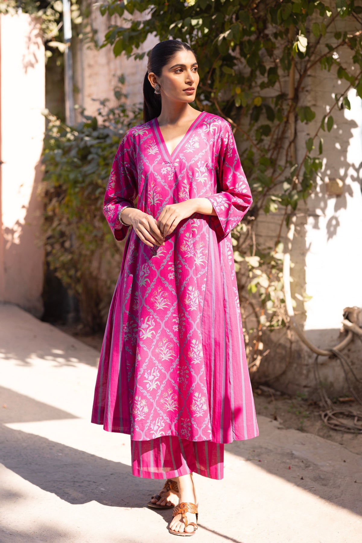 Jia Pink Kurta Set