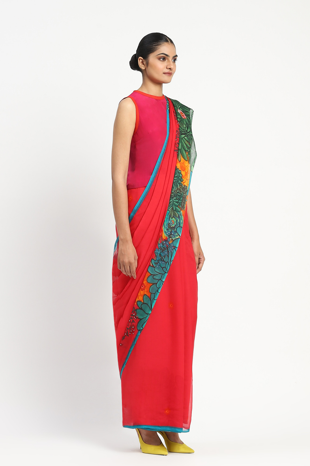 Garden Graffiti Pink Printed Saree