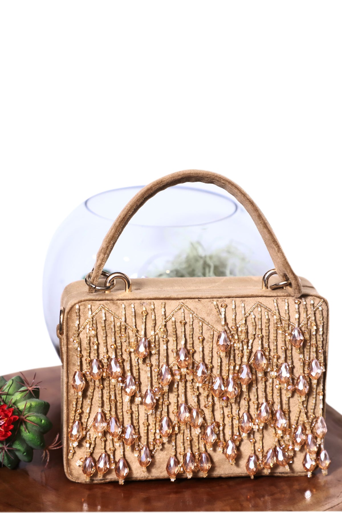 Naisha gold clutch