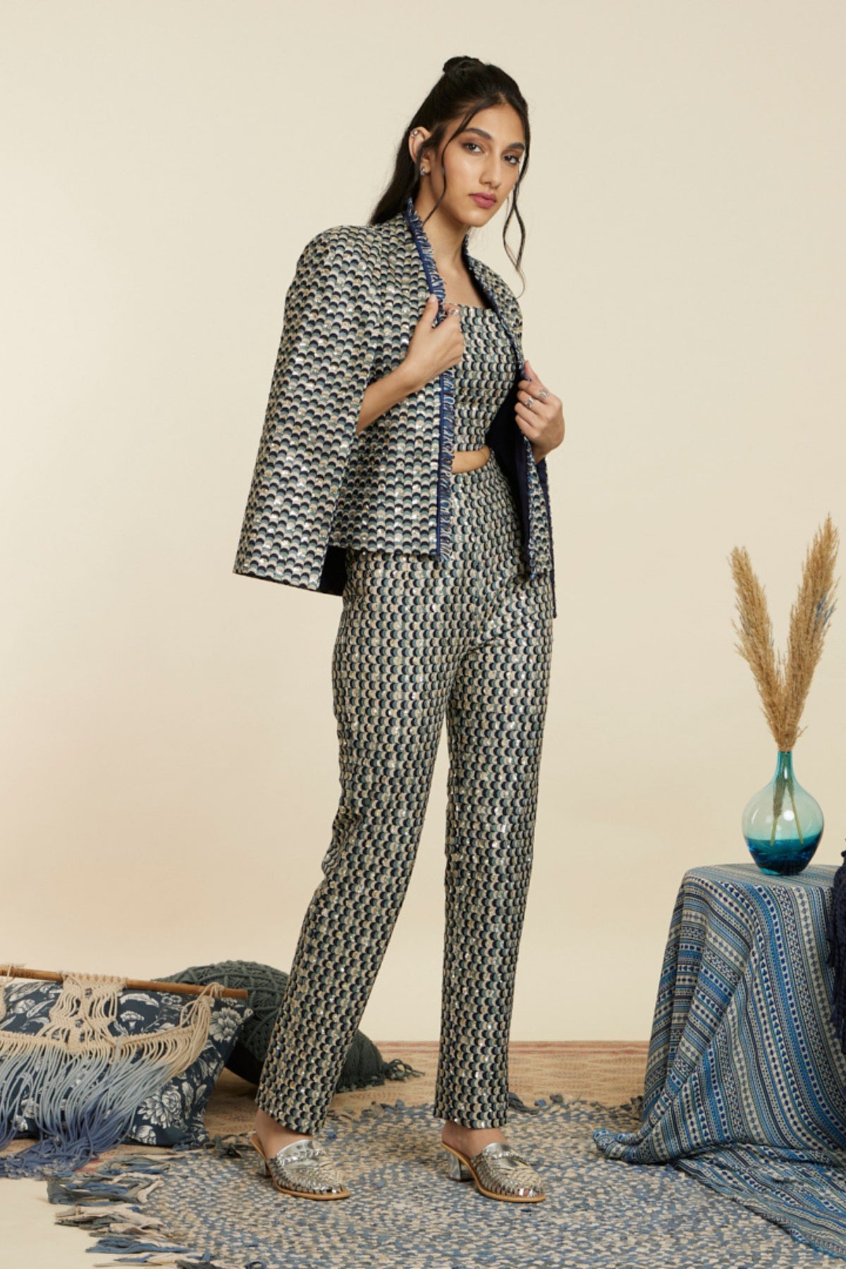 Blue Scallop Embroidered Jacket Set