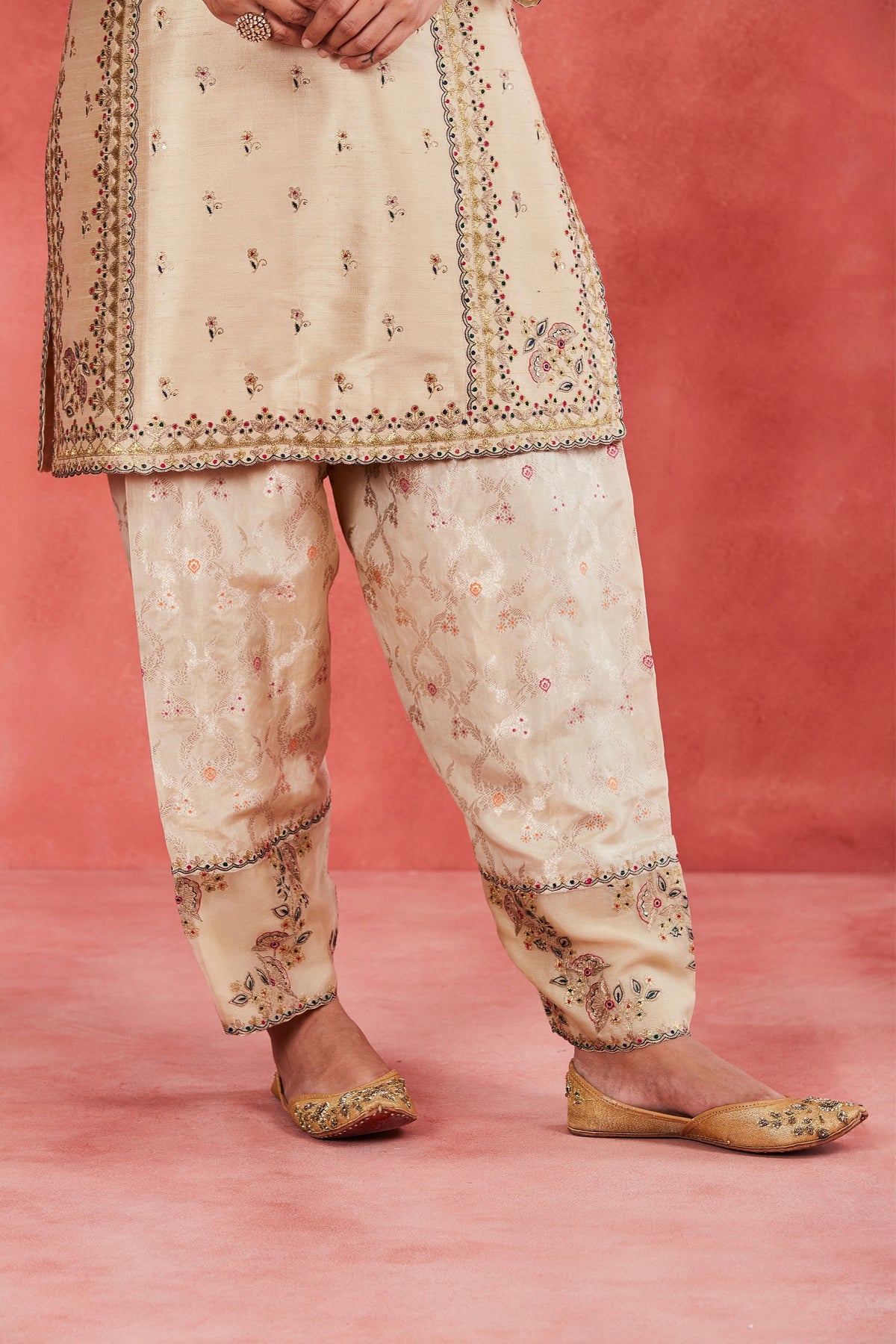 Noushin Kurta Set