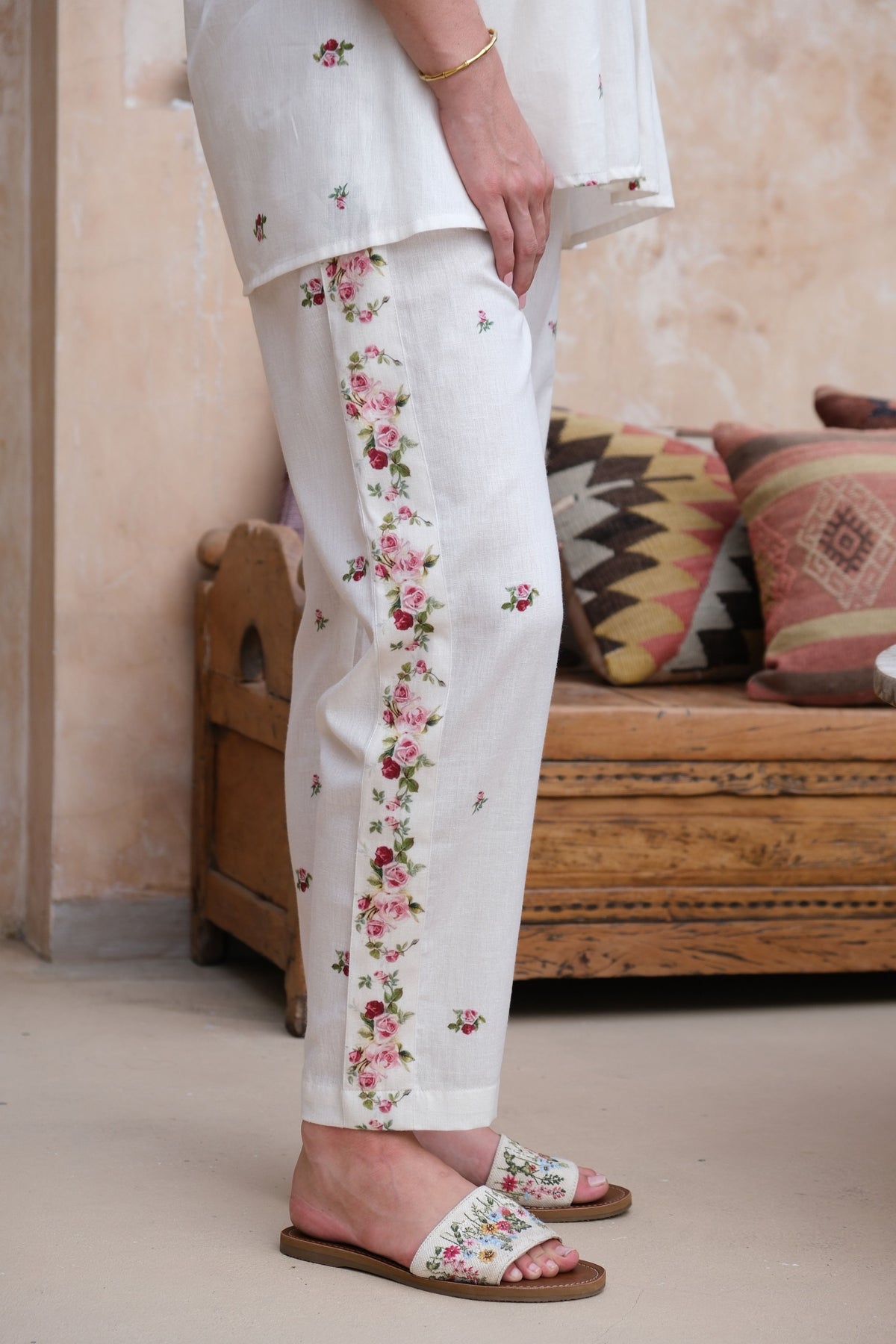 Rose Noir Ivory Pants