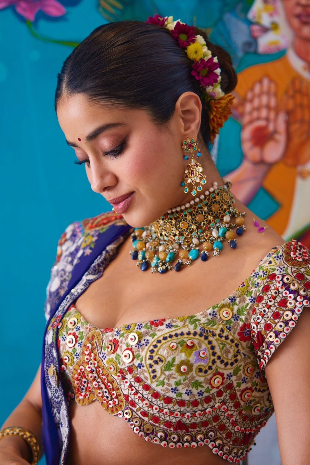 Janhvi Kapoor in Anamika Khanna