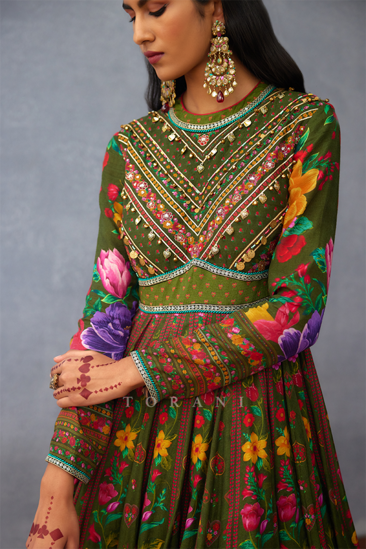 Dil Saaz Zareen Anarkali Set