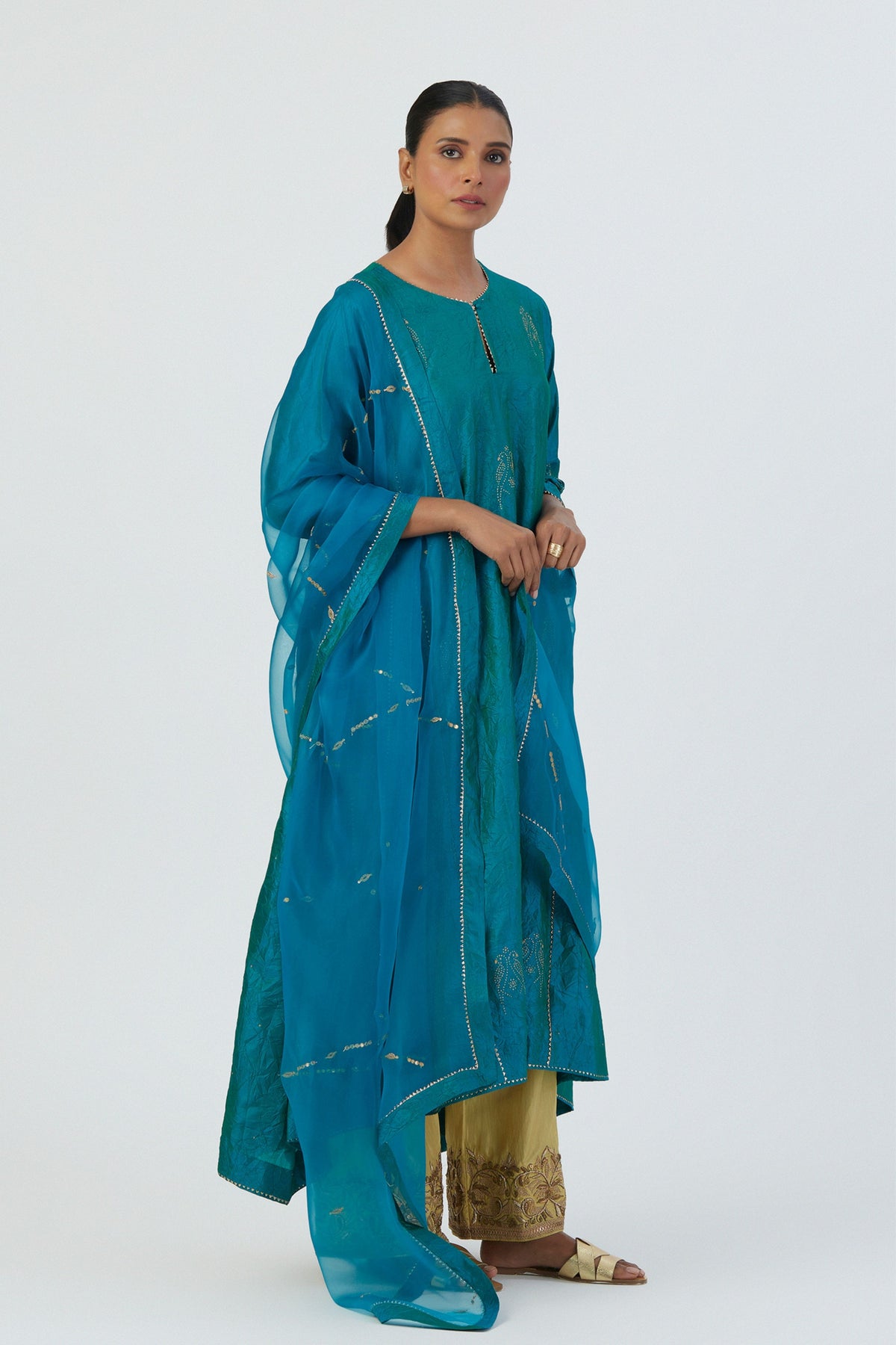 Mayar Dupatta