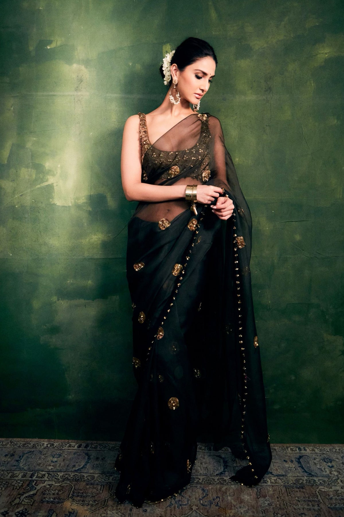 Black Ghunghroo Saree Set