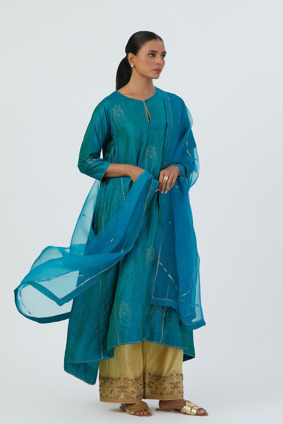 Mayar Dupatta