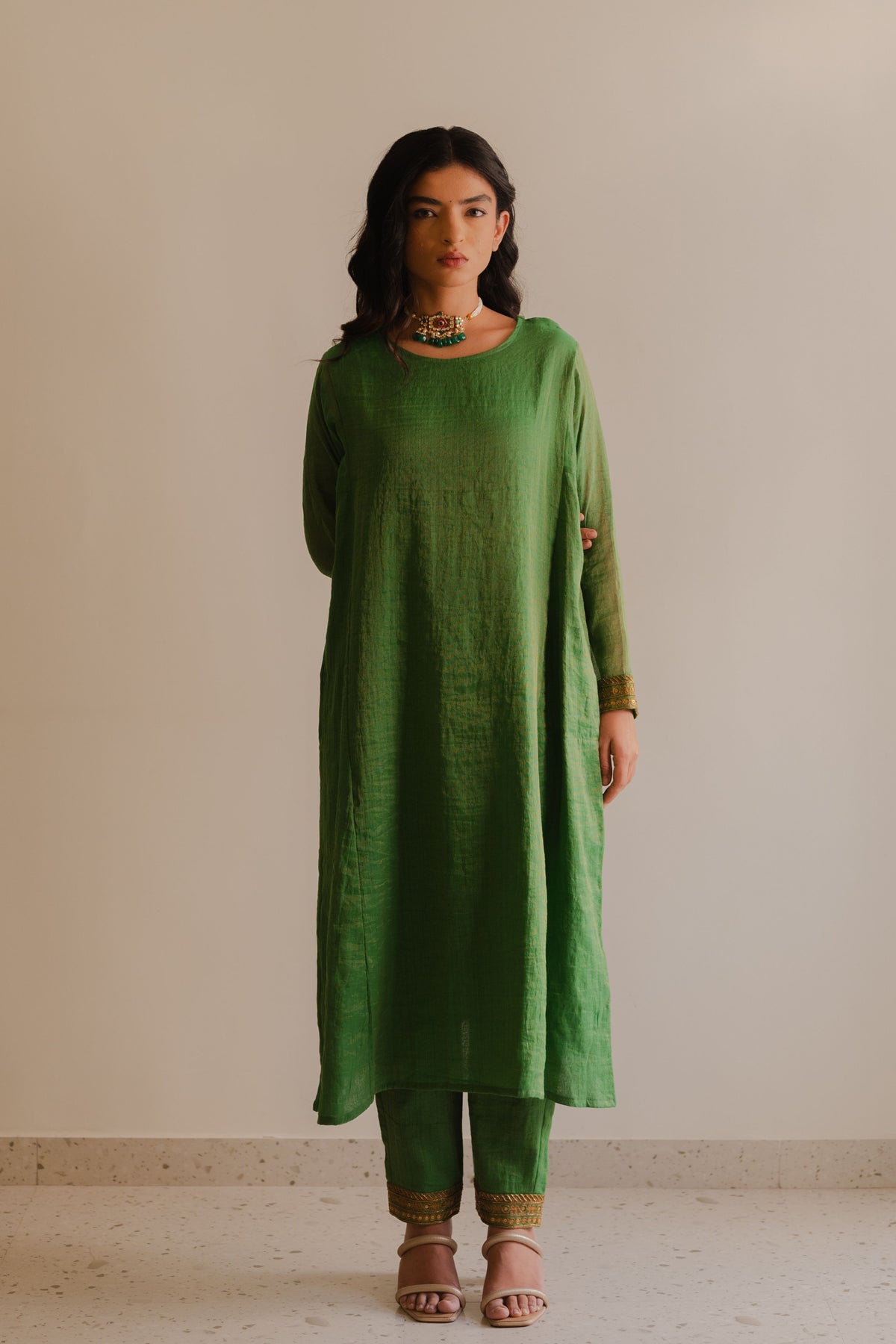 Gaur Tunic Set