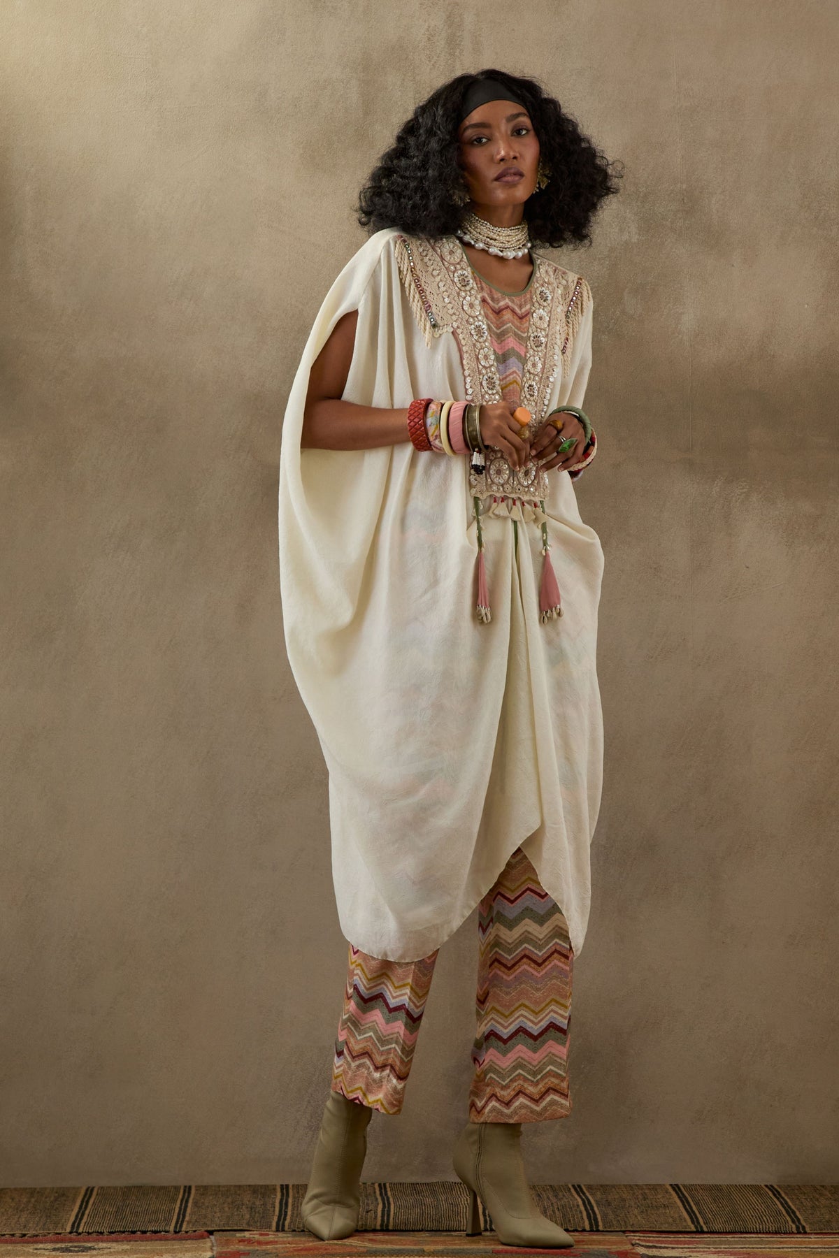 Mogra Ritu Kaftan Tunic Set