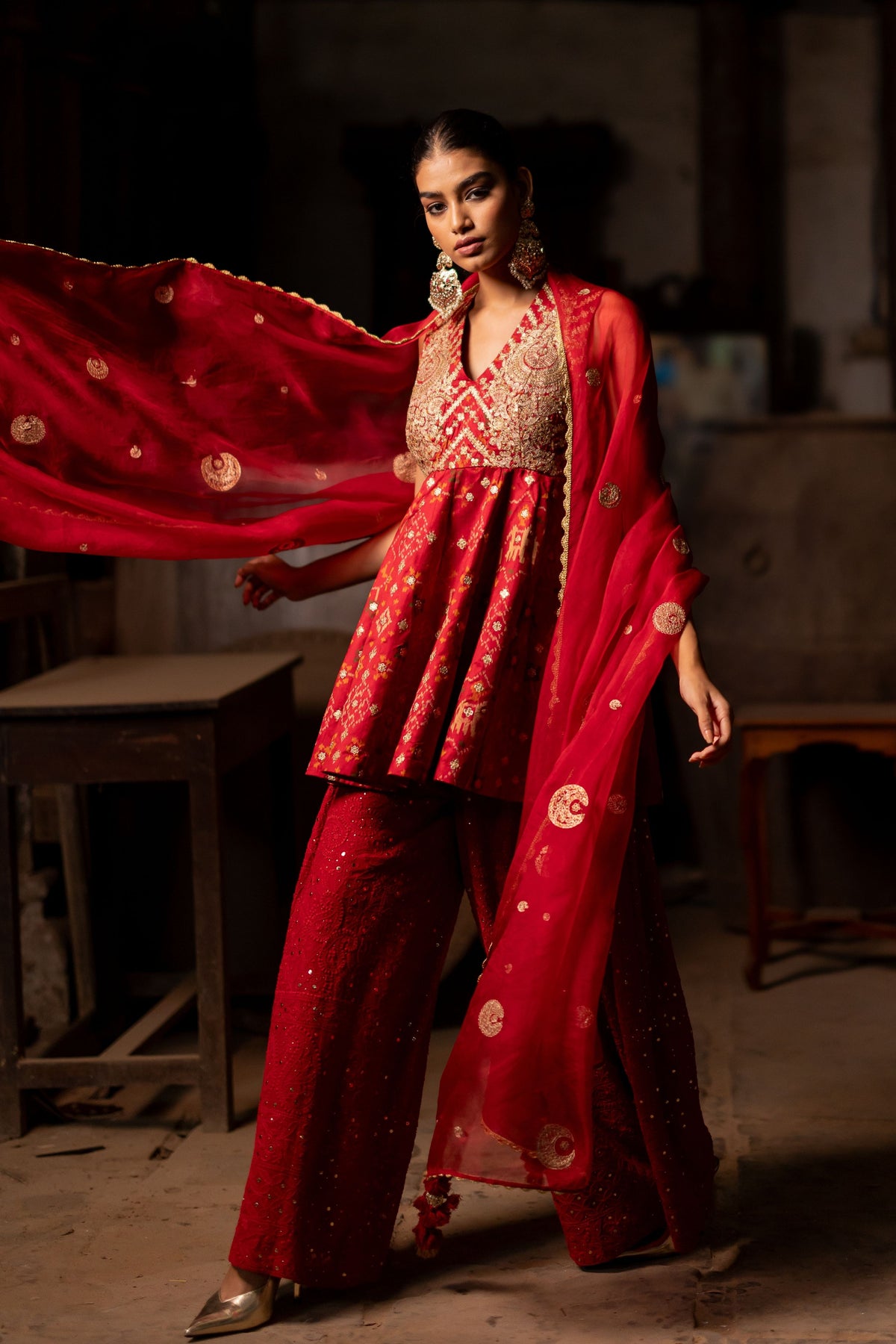 Red Chand Butta Dupatta