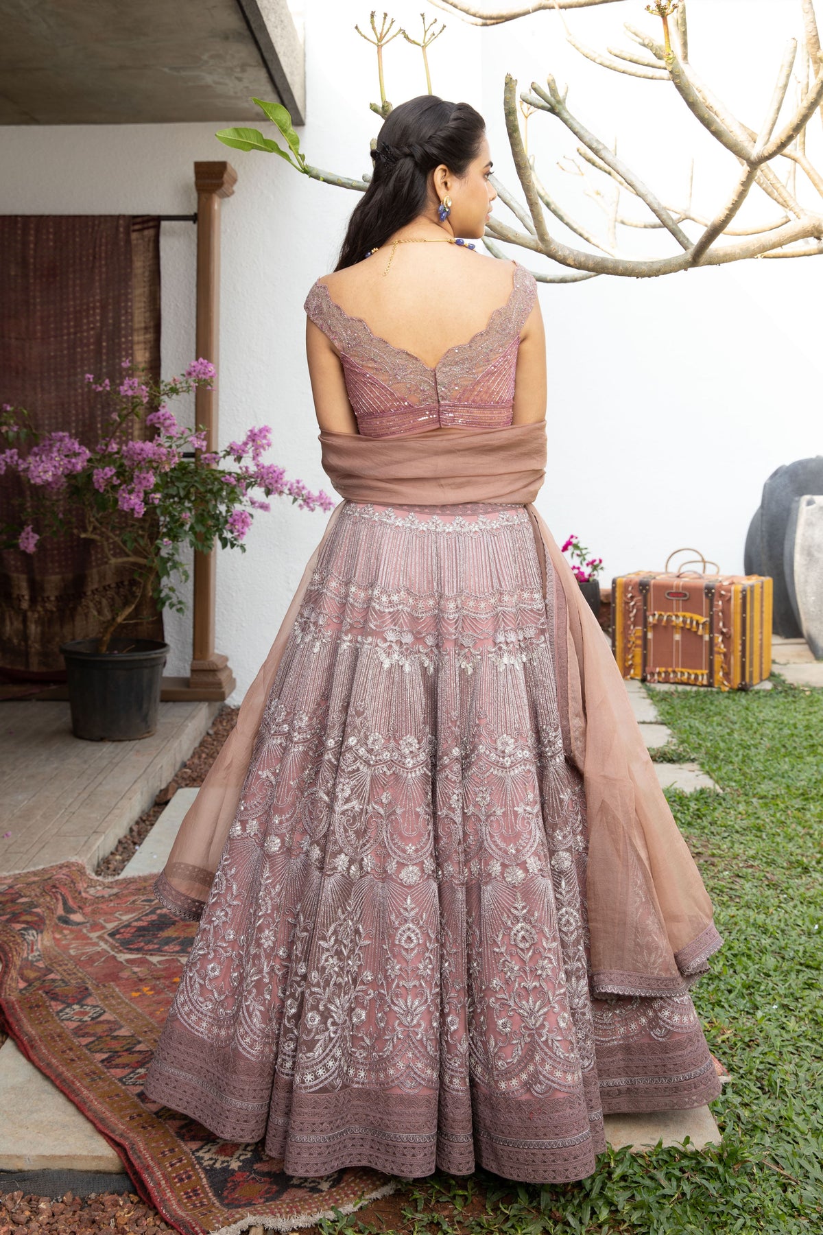 Aruni lehenga