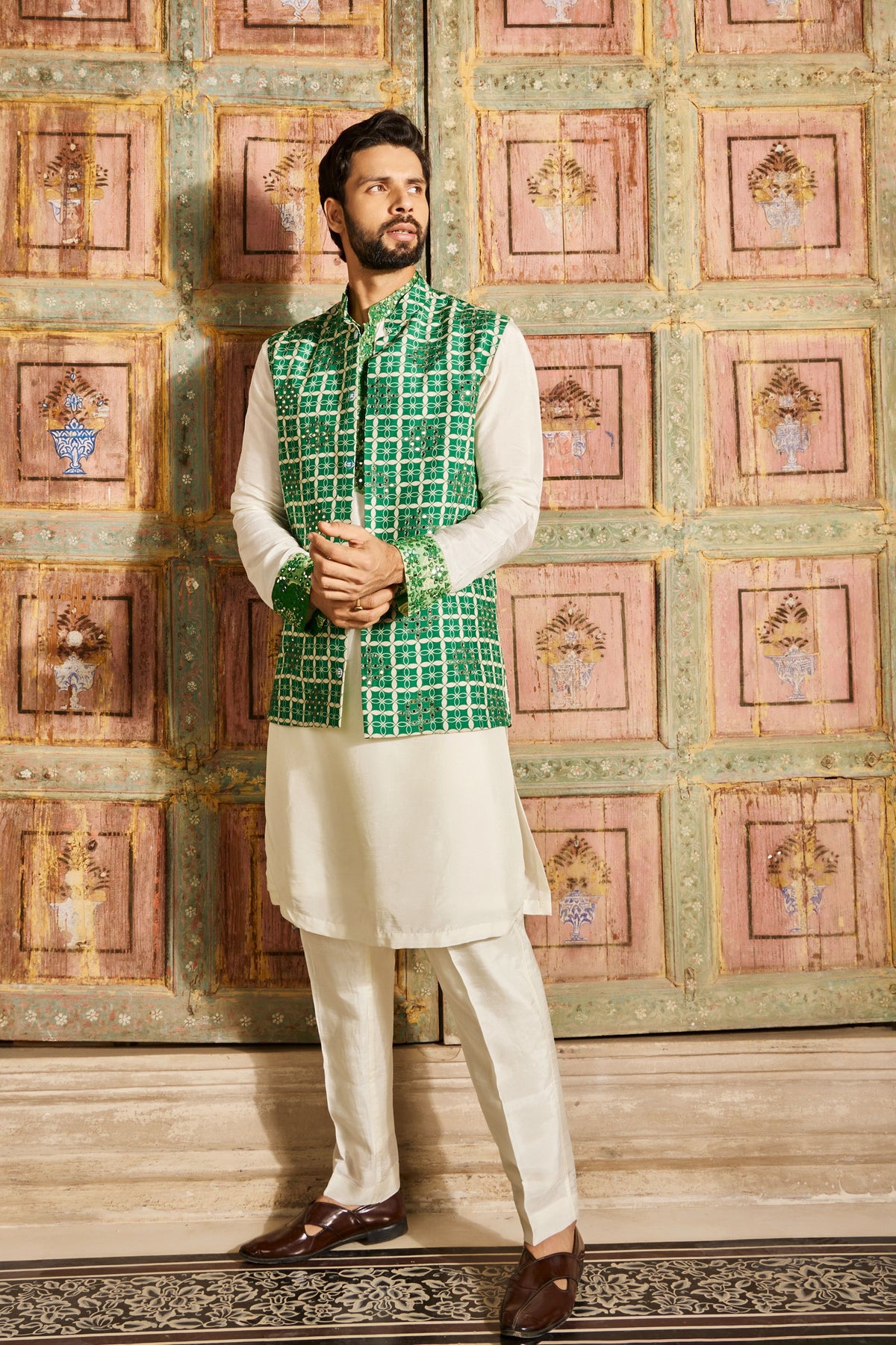 Green Embroidered Bandi Set