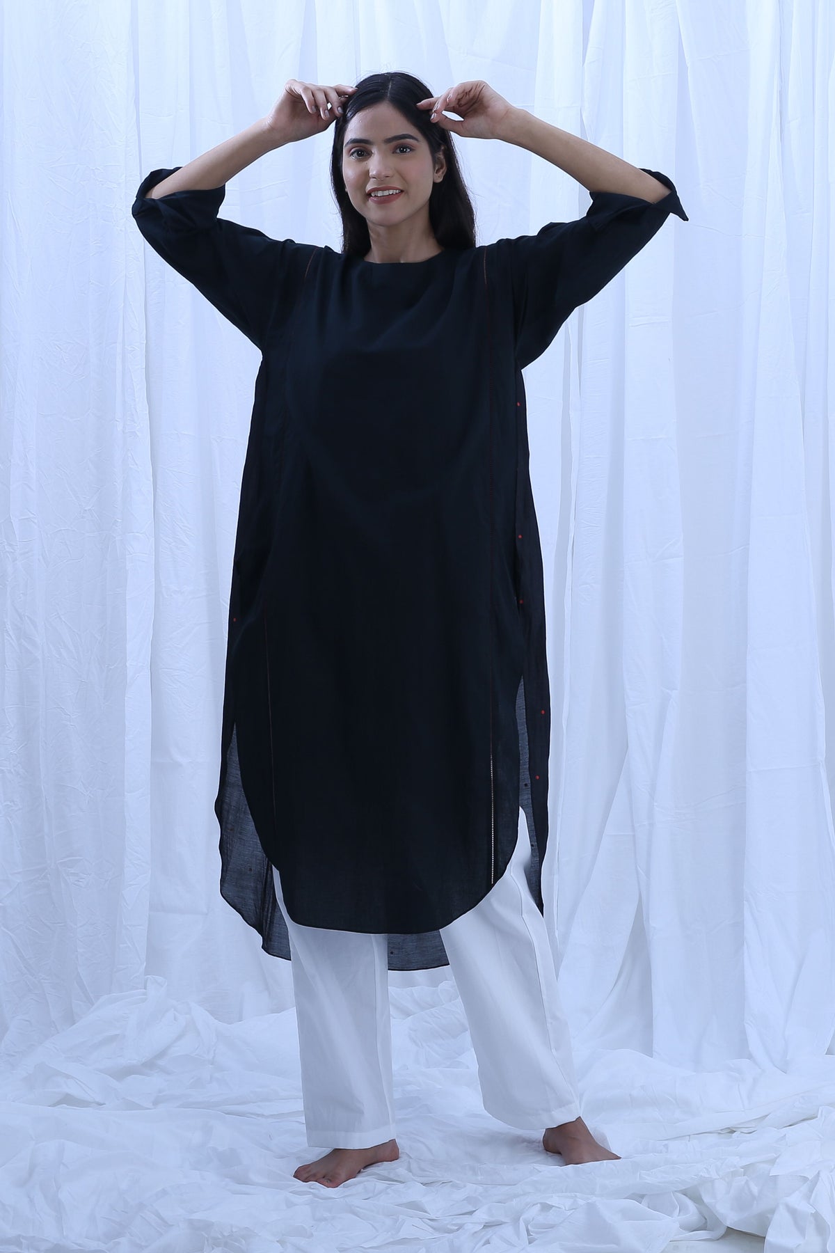 Black Red Dot Round Neck Kurta Set