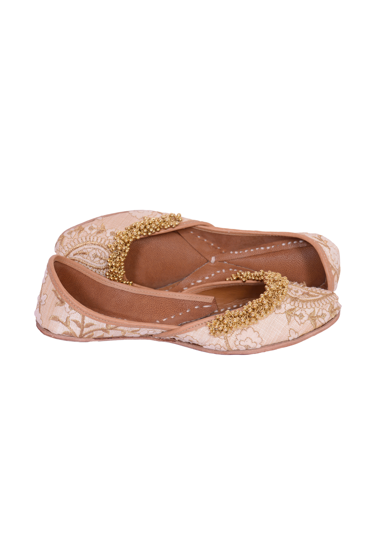 Light beige ghungroo love jutti