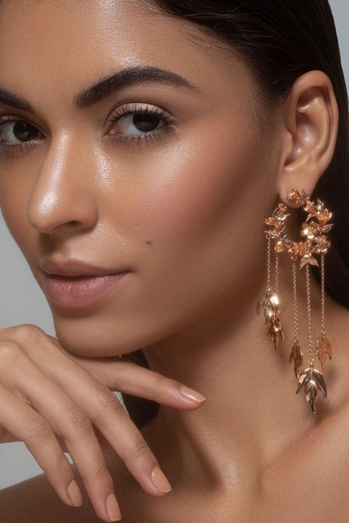 Rose gold wreath of eros earrings