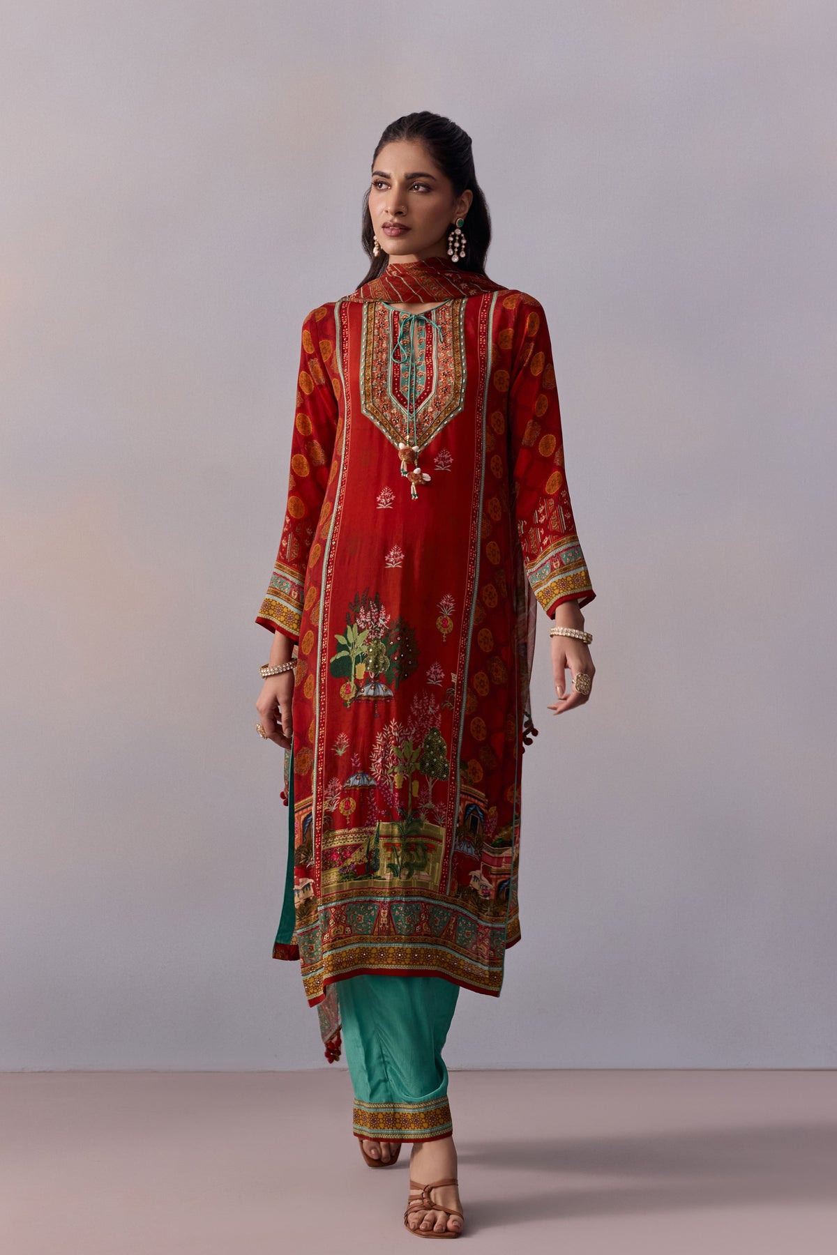 Red Siah Kurta Set