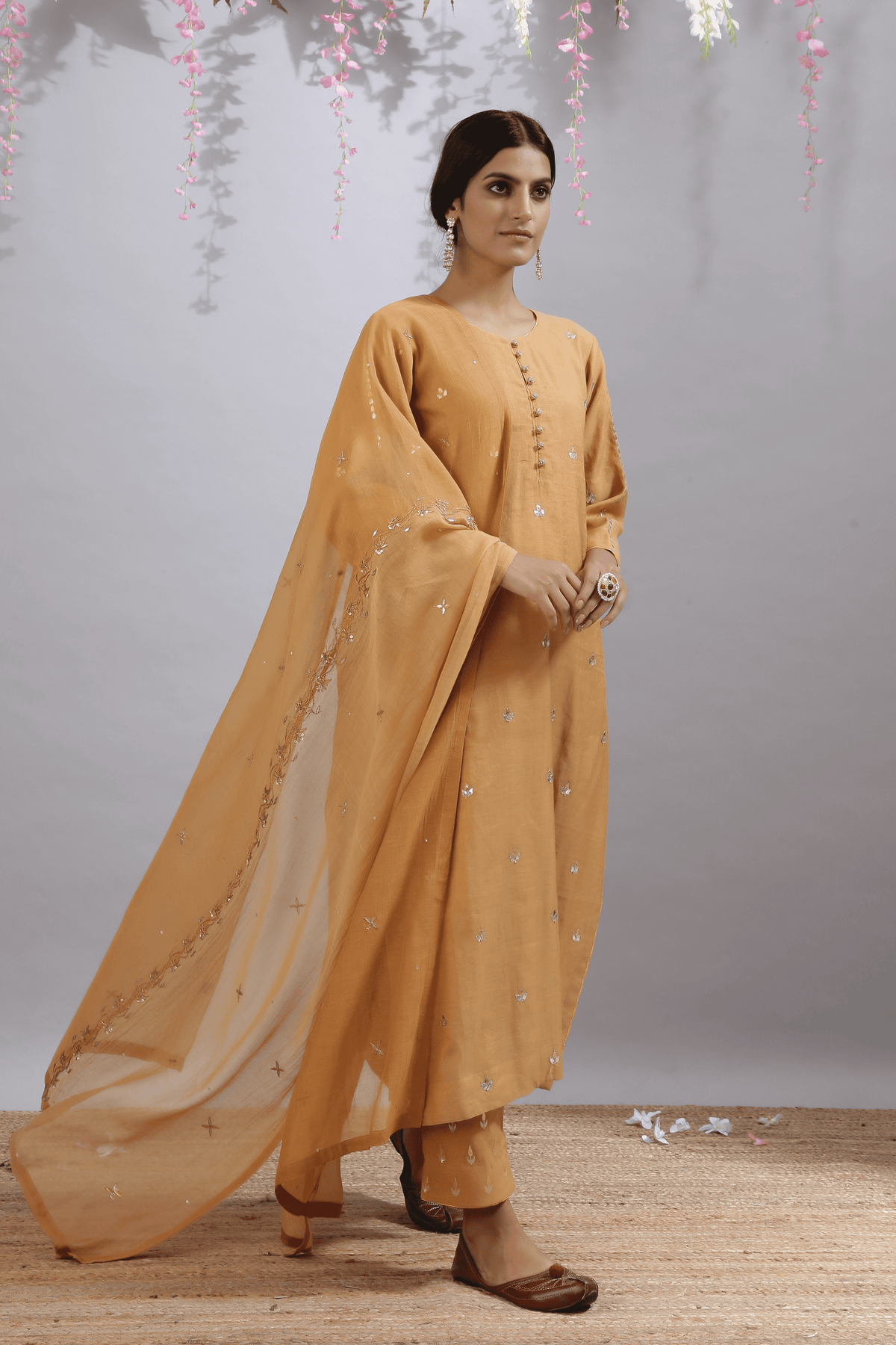 Sona Gottiya Camel Kurta Set