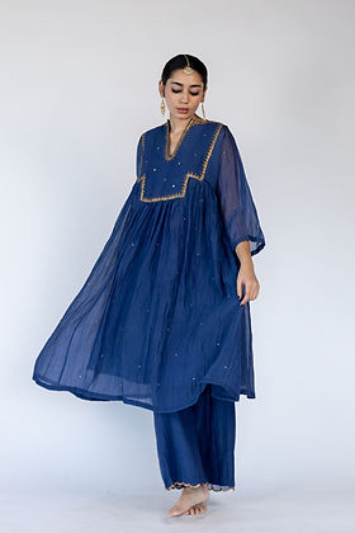 Farah Yoke Kurta Set